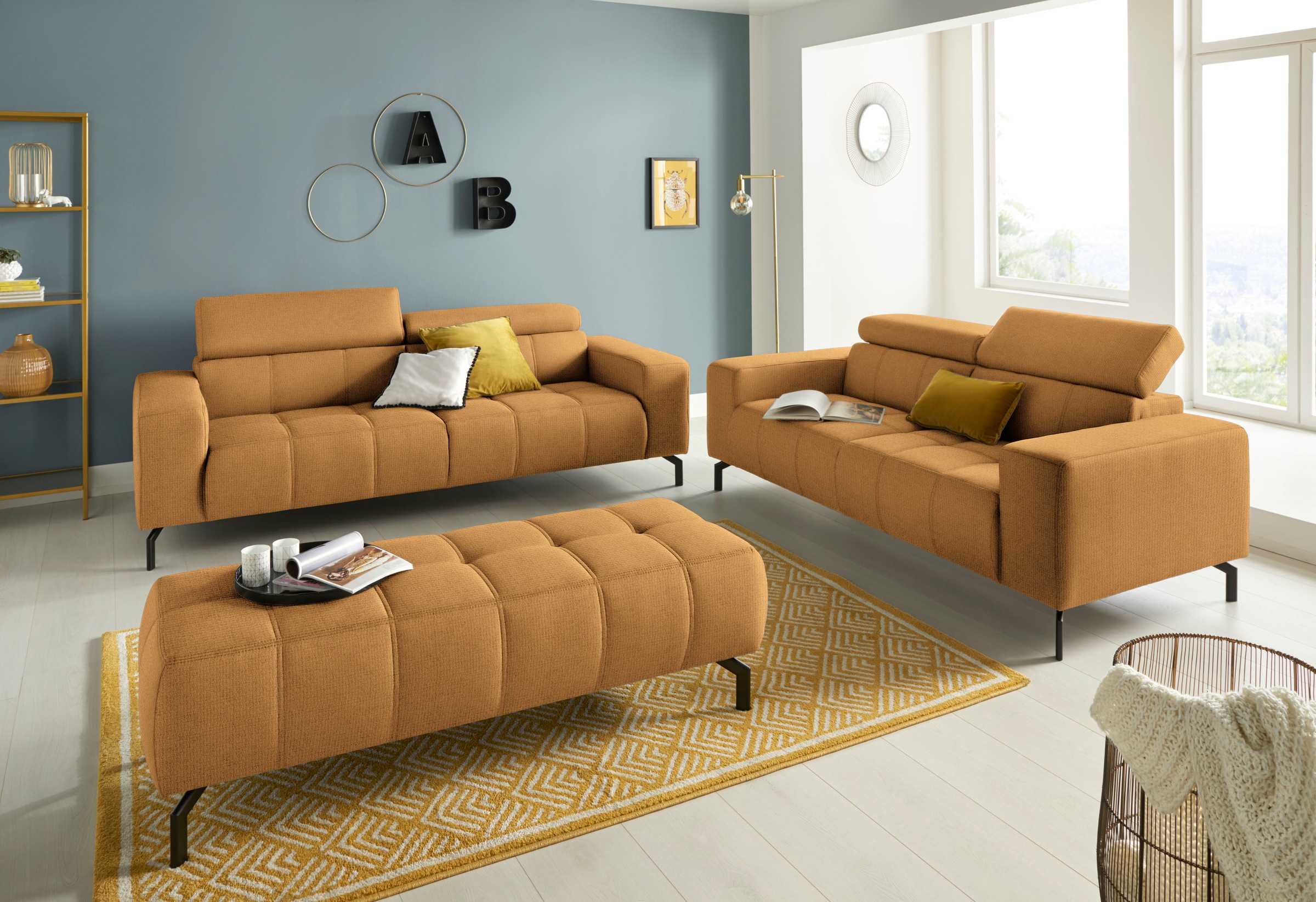 DOMO collection 2-Sitzer »Cunelli zeitlos und elegant, moderne Sitznähte als Designelement,«, wahlweise mit 6-fach verstellbaren Kopfteilen, fester Sitzkomfort