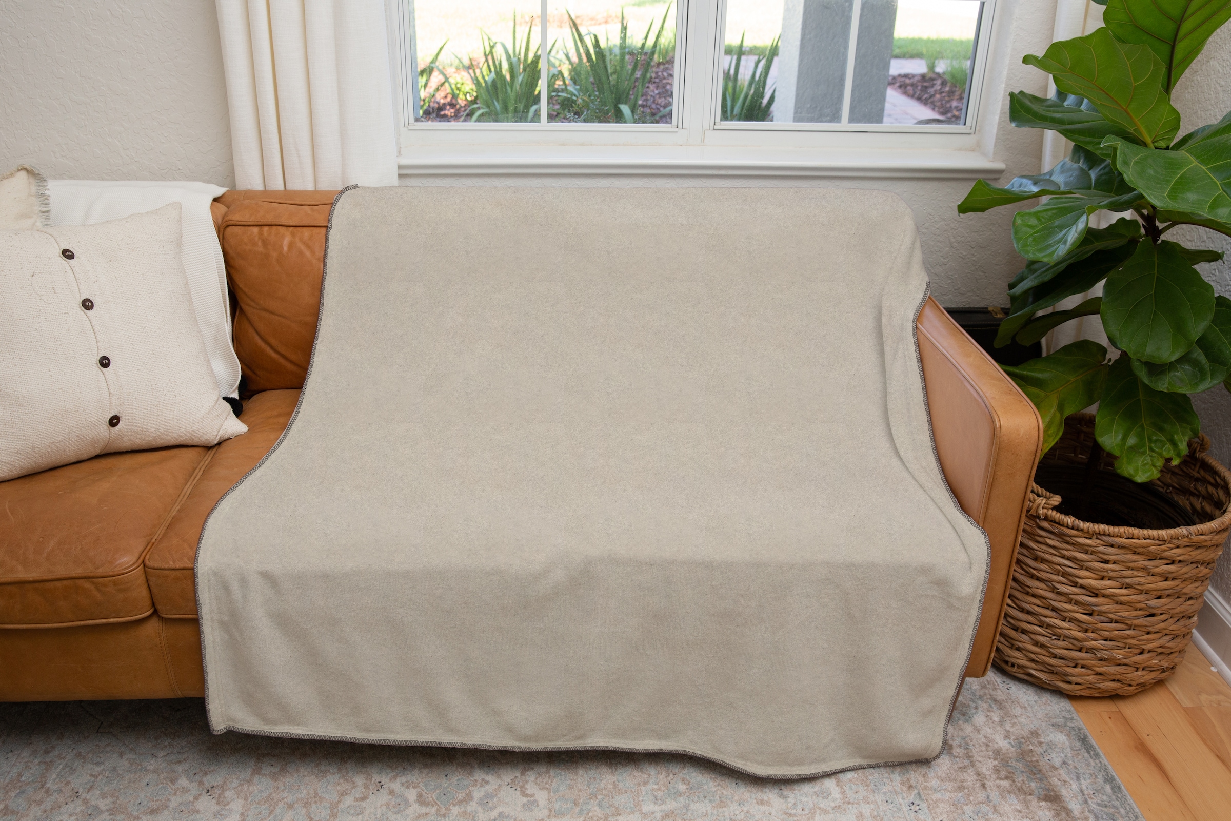 SETEX Wohndecke »Kuscheldecke«, mit Ziernaht in Melange-Optik, Kuscheldecke