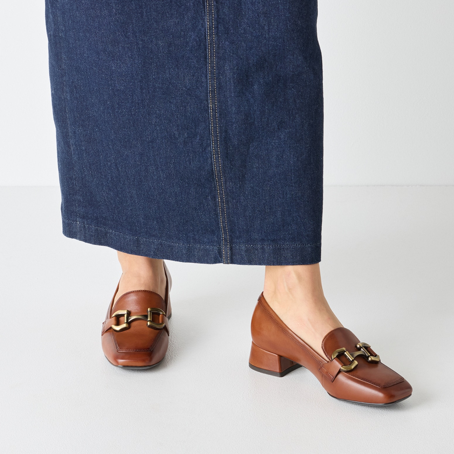 Tamaris Pumps, Blockabsatz, Slipper, Businessschuh mit Zierriegel, Schmuckelement