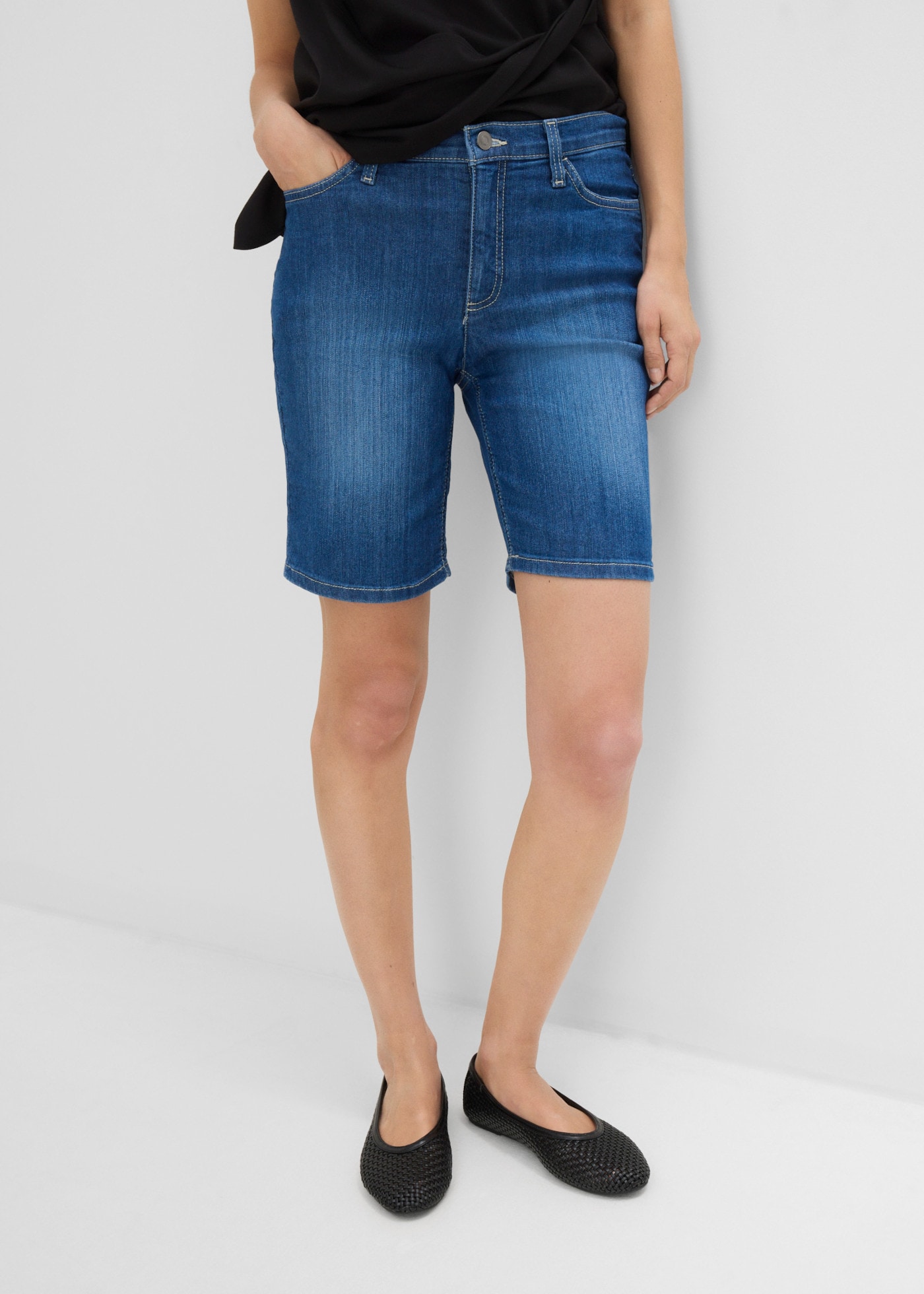 bonprix Bermudas  regular fit Passform, aus Baumwolle, Polyester und Elasthan