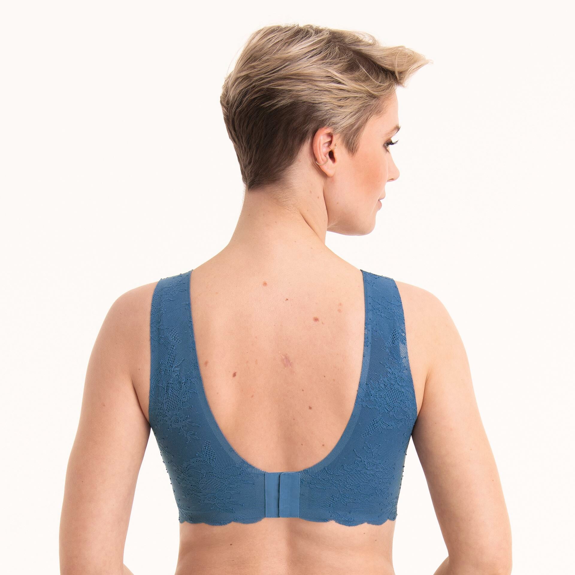 Anita since 1886 Bralette »Essentials Lace«, florale Spitze, herausnehmbare Schaumcups, zartes Seidenband