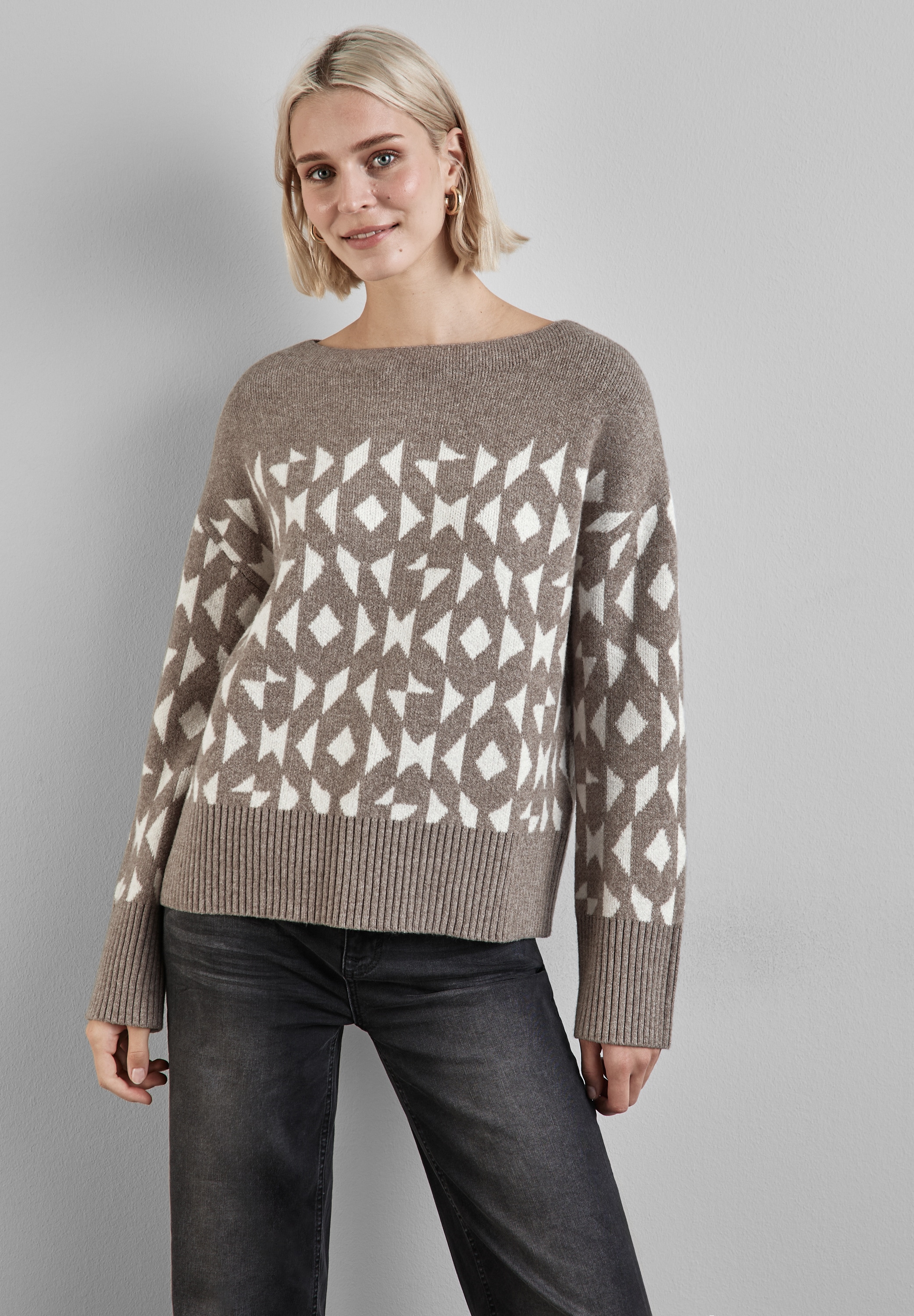 Strickpullover, mit U-Boot-Ausschnitt