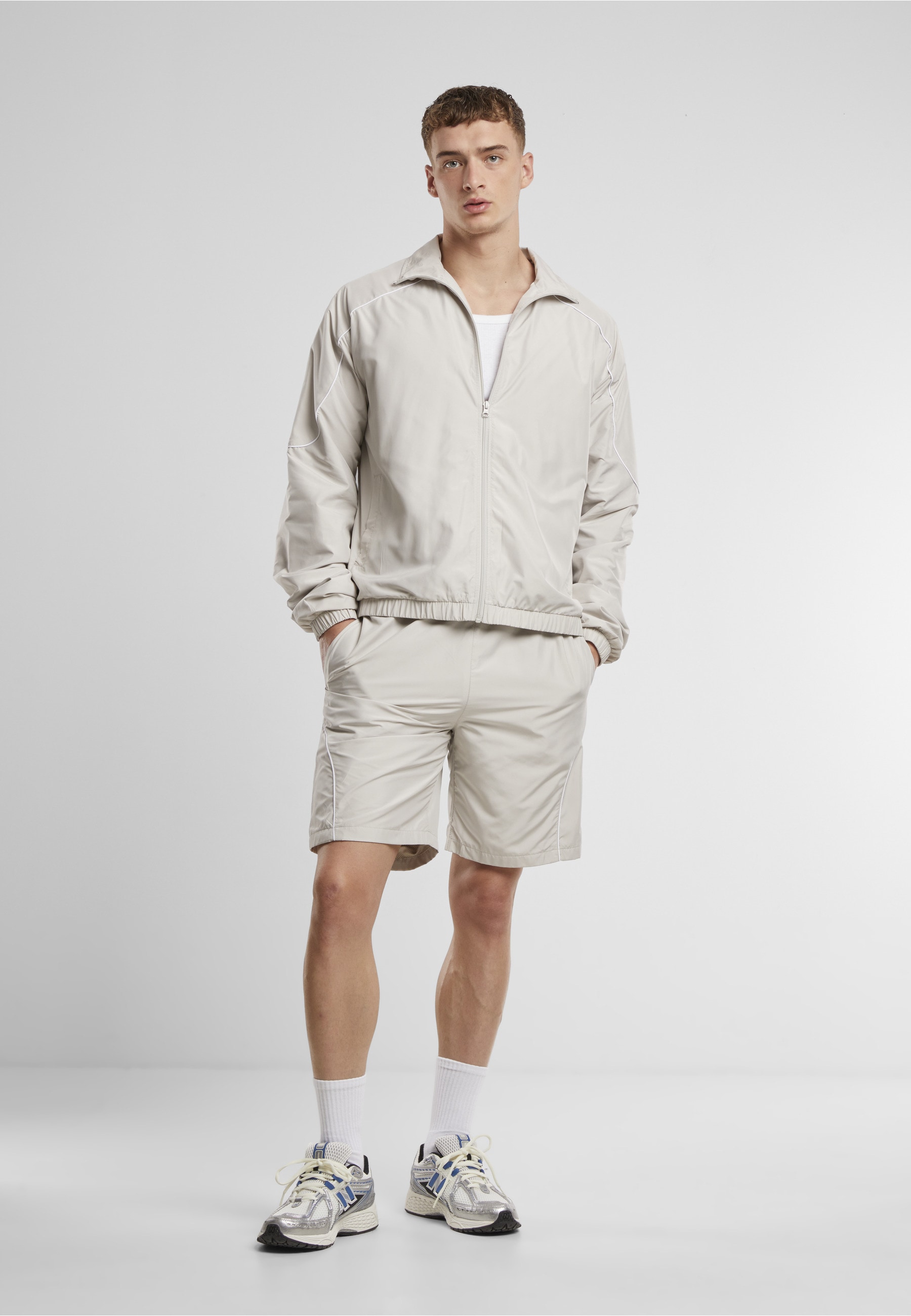 URBAN CLASSICS Trainingsjacke »Urban Classics Piped Panel Trackjacket« 1 Stk. tlg. ohne Kapuze