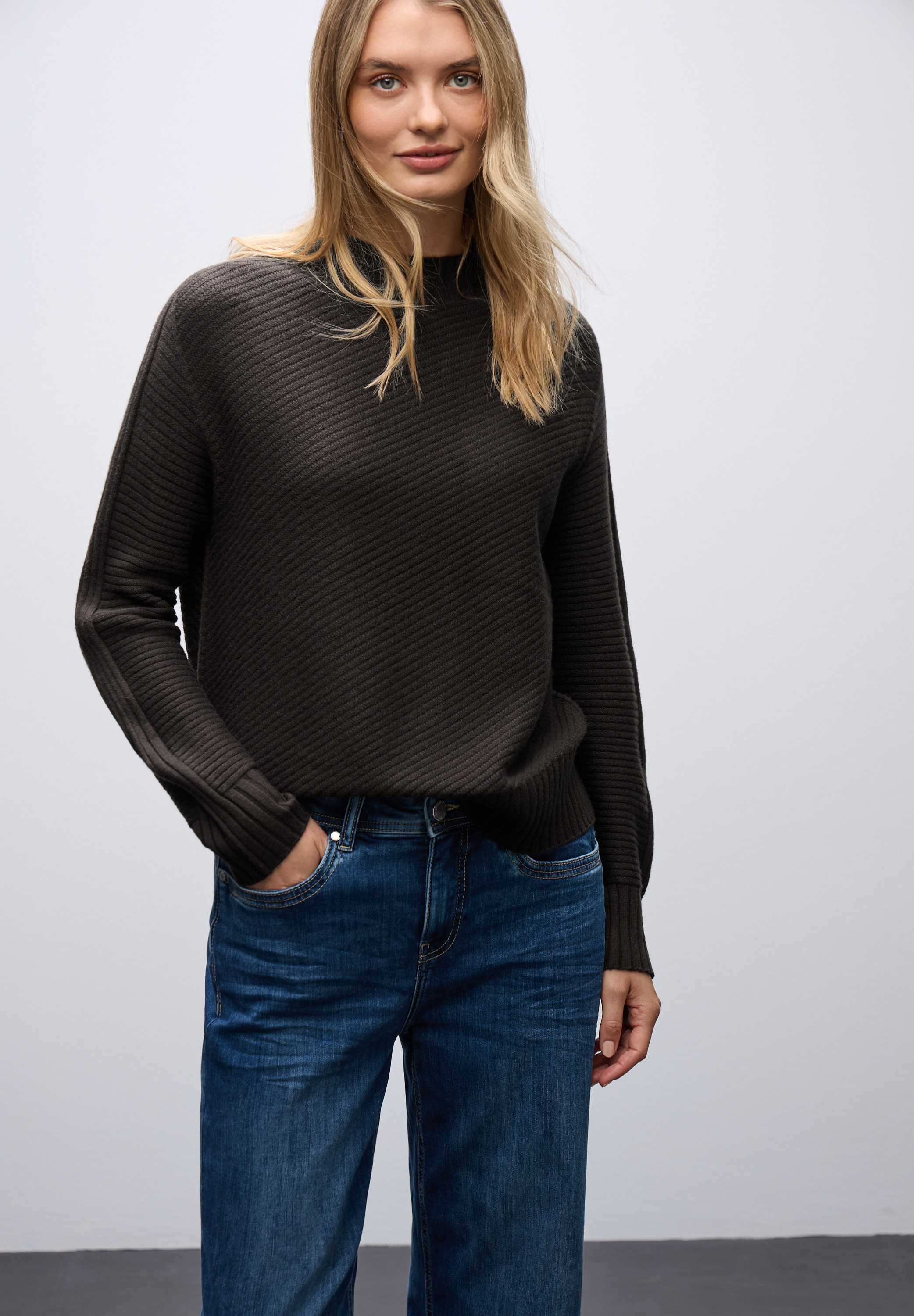 STREET ONE Strickpullover mit Struktur und Stehkragen/Turtleneck
