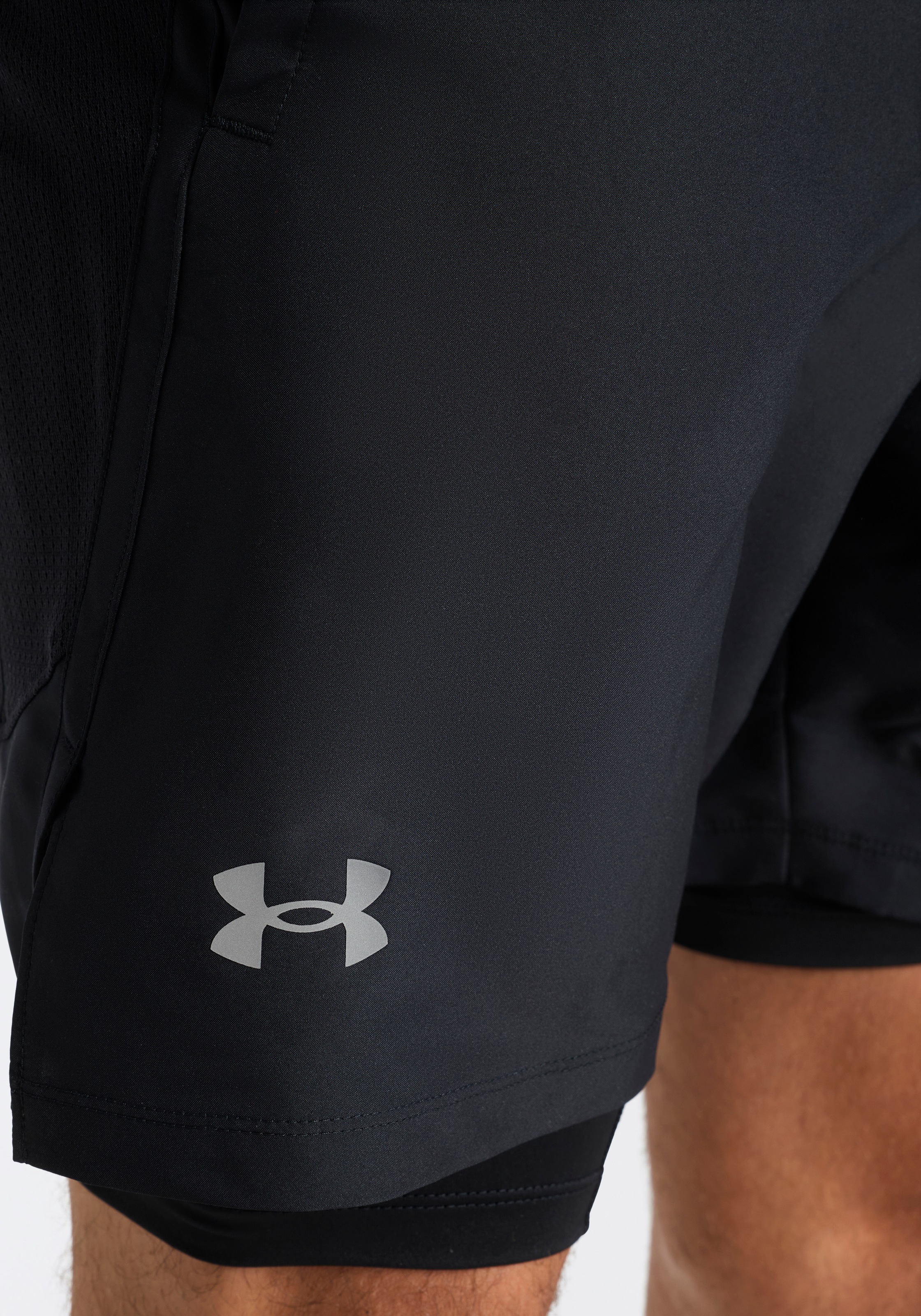 Thumbnail - Under Armour 2-in-1-Shorts "UA LAUNCH 7 2-IN-1 SHORTS" für vielseitige Aktivitäten, leichtes Material