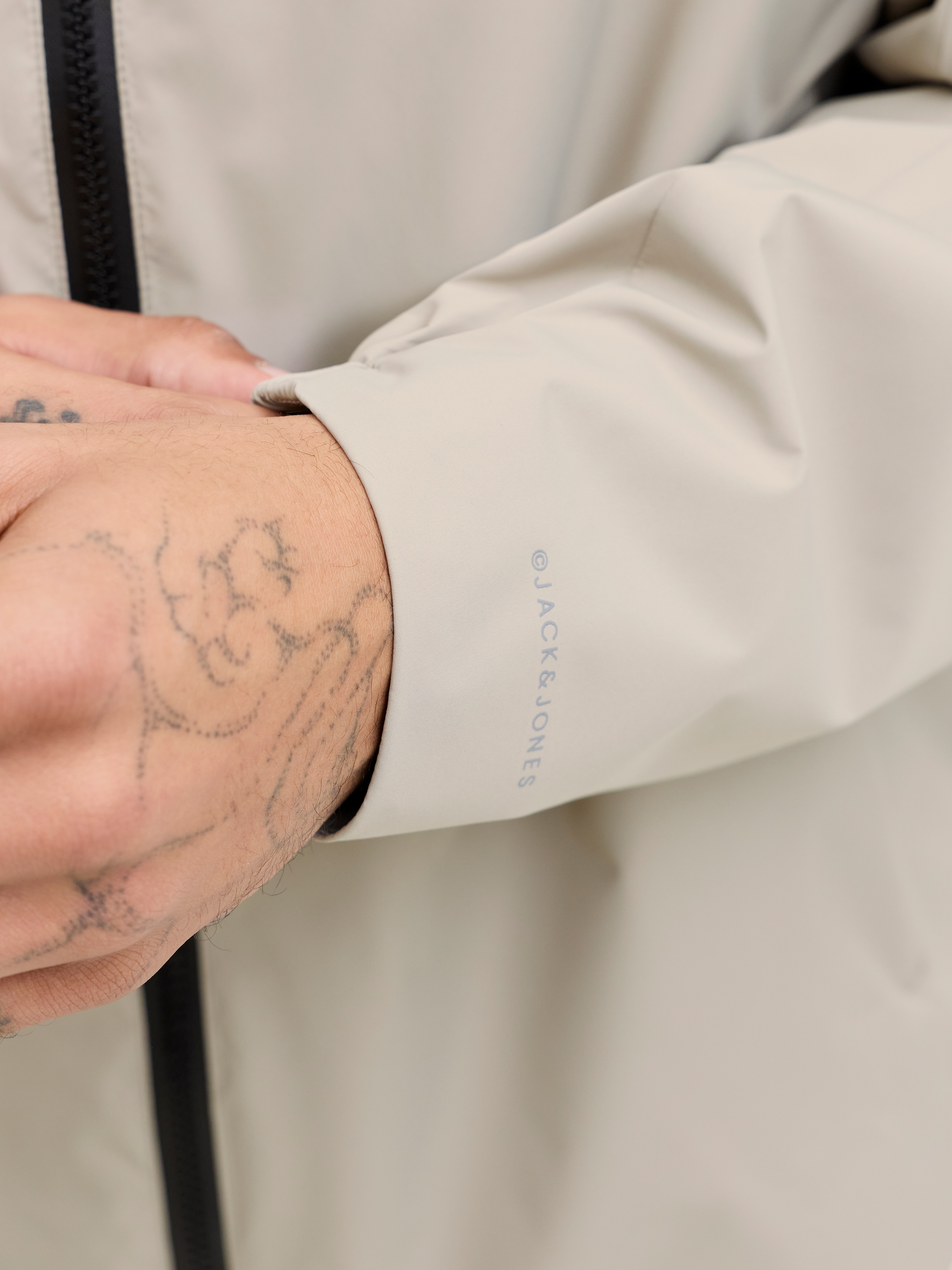 Thumbnail - Jack & Jones Kurzjacke "JJESOHO LIGHT JACKET SN" mit Kapuze mit Kapuze