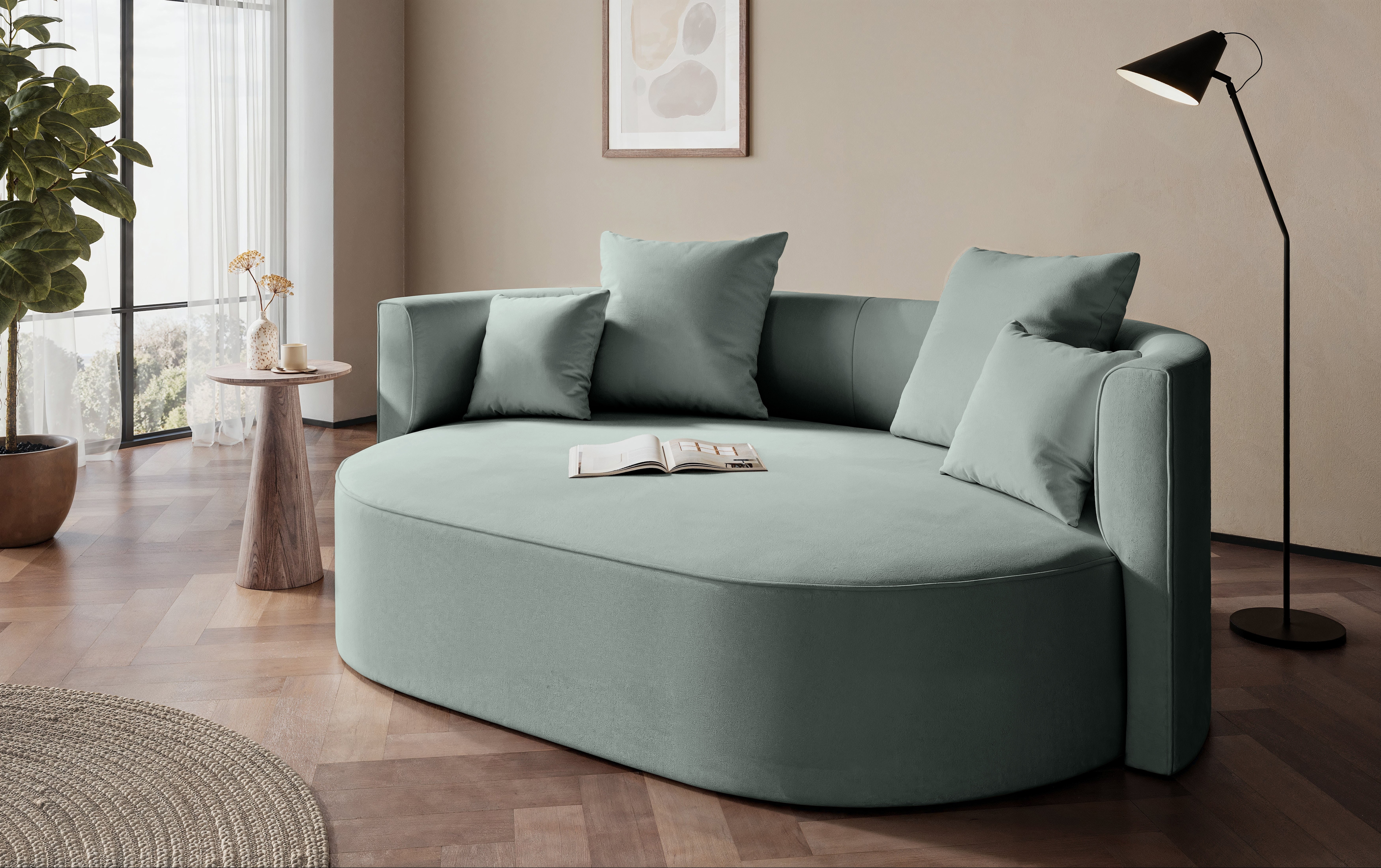 LeGer Home by Lena Gercke 2,5-Sitzer "ISALIE Samtoptik, rundes Loungesofa, mit Kissen, perfekt gepolstert" moderne Stoffe, mit 4 Zierkissen, extra große Sitzfläche