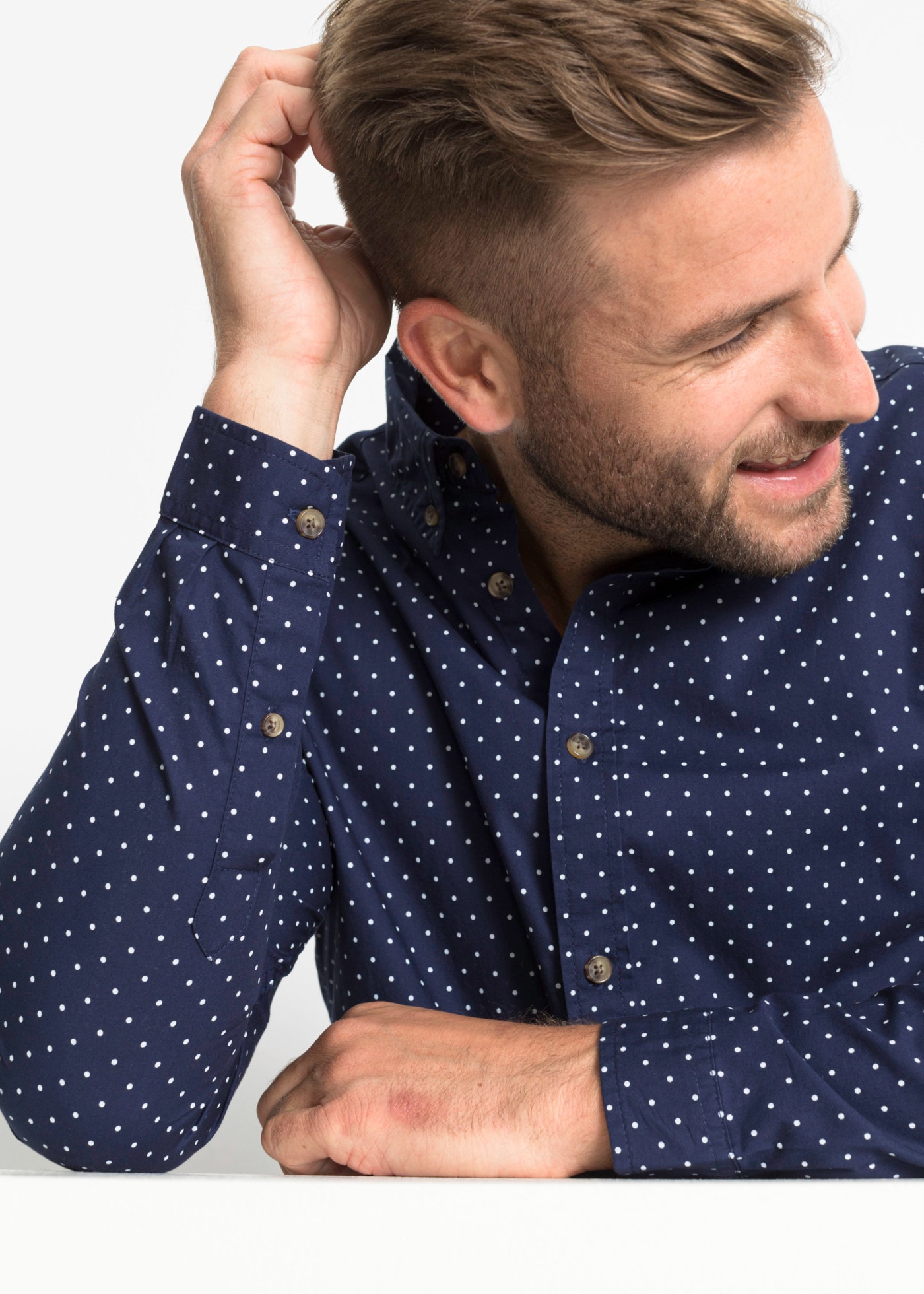 bonprix Langarmhemd aus Baumwolle, Slim Fit, mit Button-down-Kragen