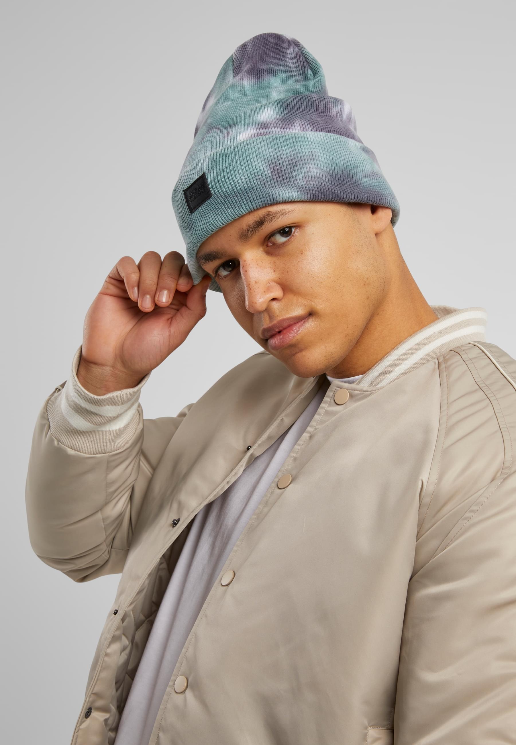 URBAN CLASSICS Beanie »Urban Classics Unisex Tie Dye Beanie«, (1 St.)