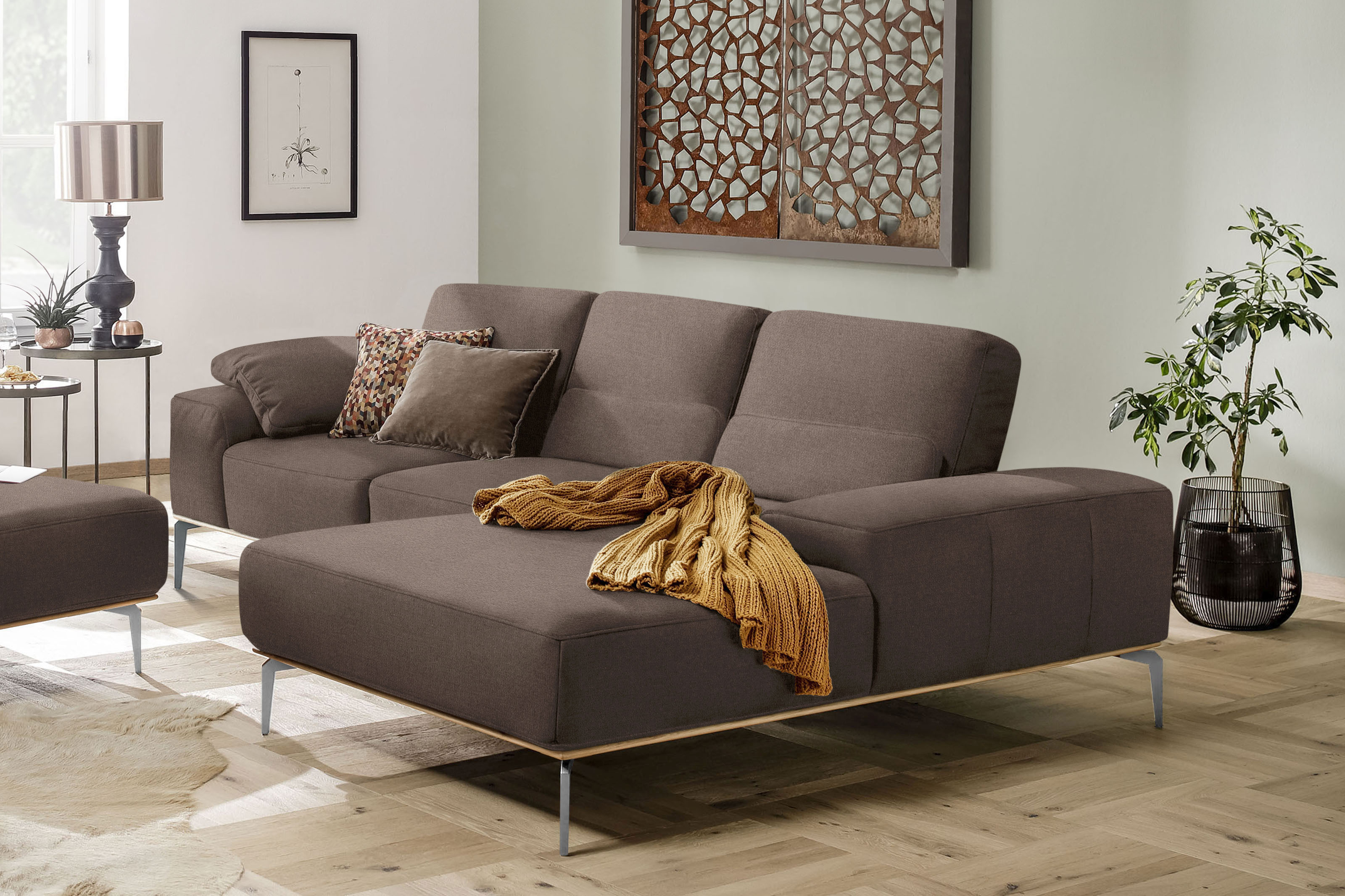 W.SCHILLIG Ecksofa "run, Designsofa mit tollem Sitzkomfort, L-Form" mit elegantem Holzsockel, Füße in Chrom glänzend, Breite 279 cm