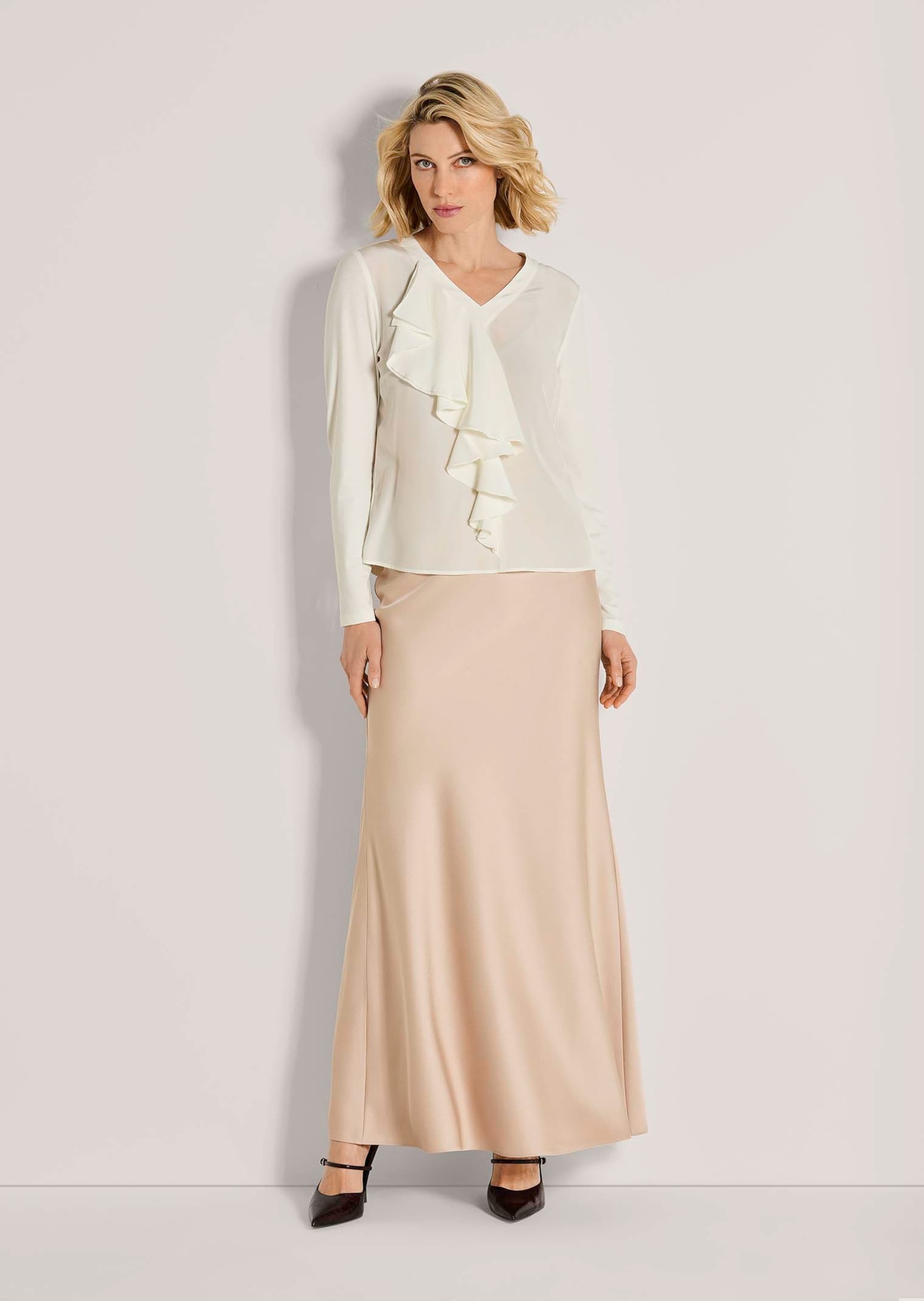 MADELEINE Langarmbluse "Volantbluse Elegante Seidenbluse mit V-Ausschnitt" günstig online kaufen