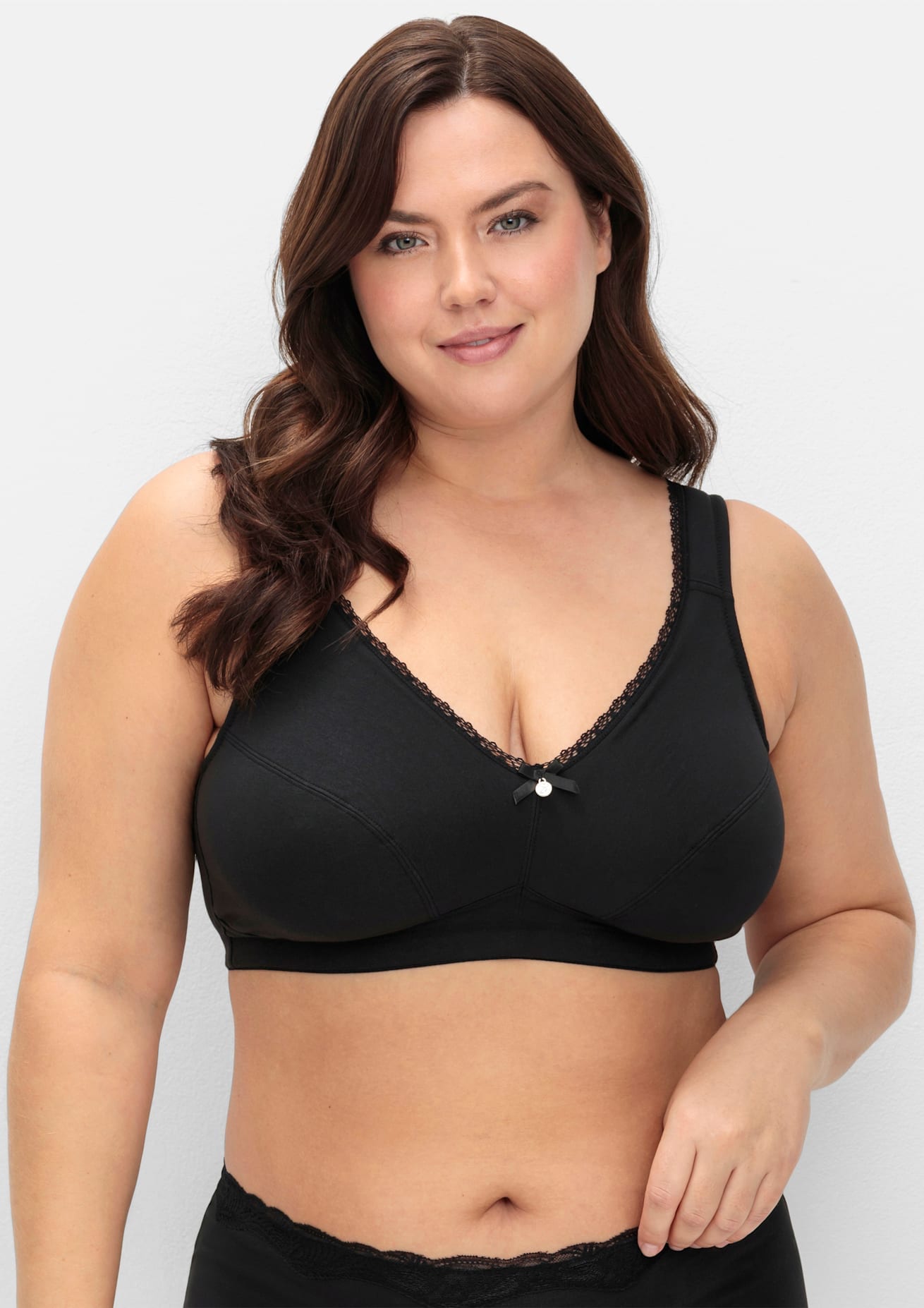 SHEEGO Damen Entlastungs-BH, Gr. 95, schwarz, 95% Baumwolle, 5% Elasthan, Netzmaterial:100% Polyamid, Spitze:10% Elasthan, 90% Polyamid, BHs