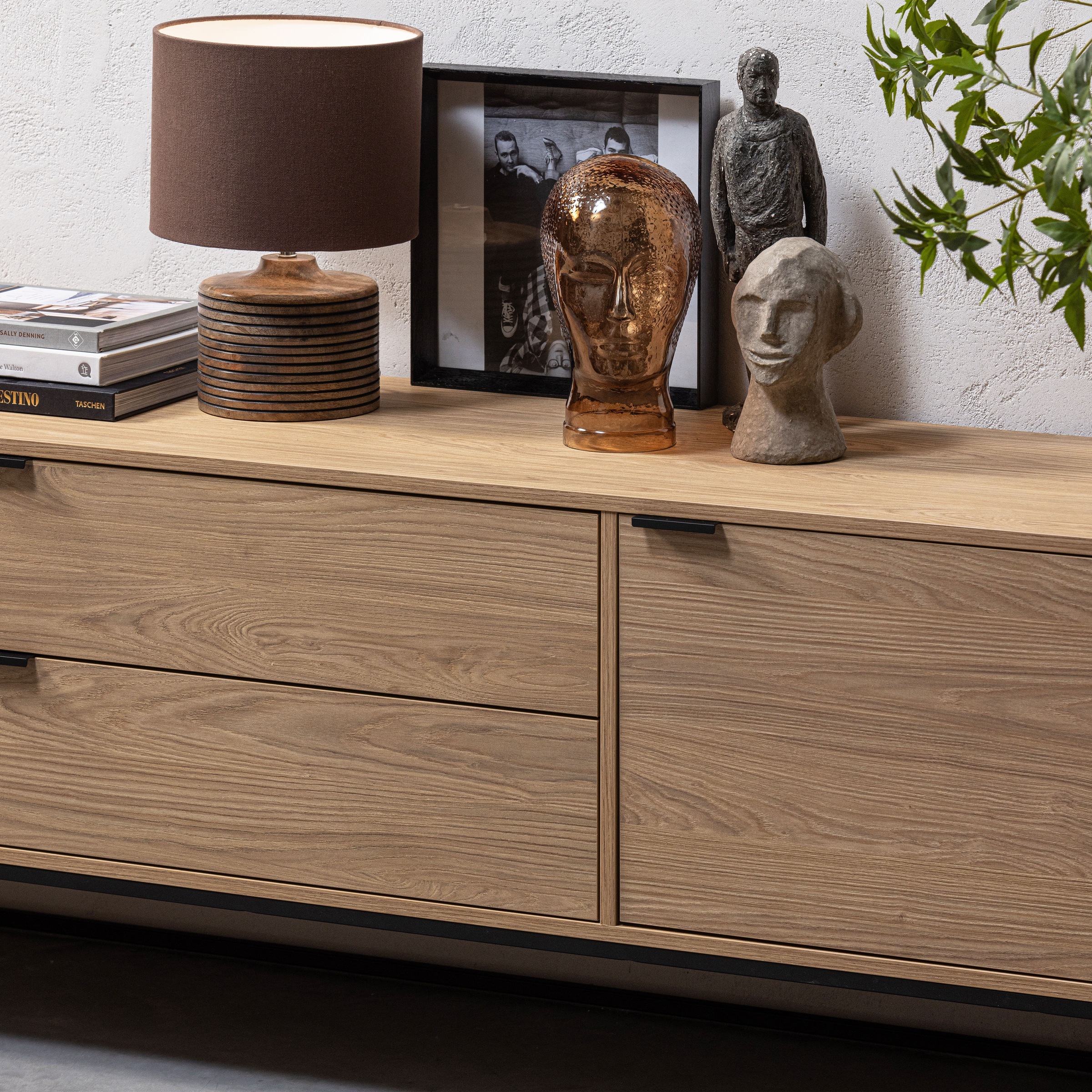 WOOOD Lowboard »WOOOD SILAS TV-MÖBEL« Silas TV-Möbel aus Eichen-Melamin bietet modernes Design und Stil