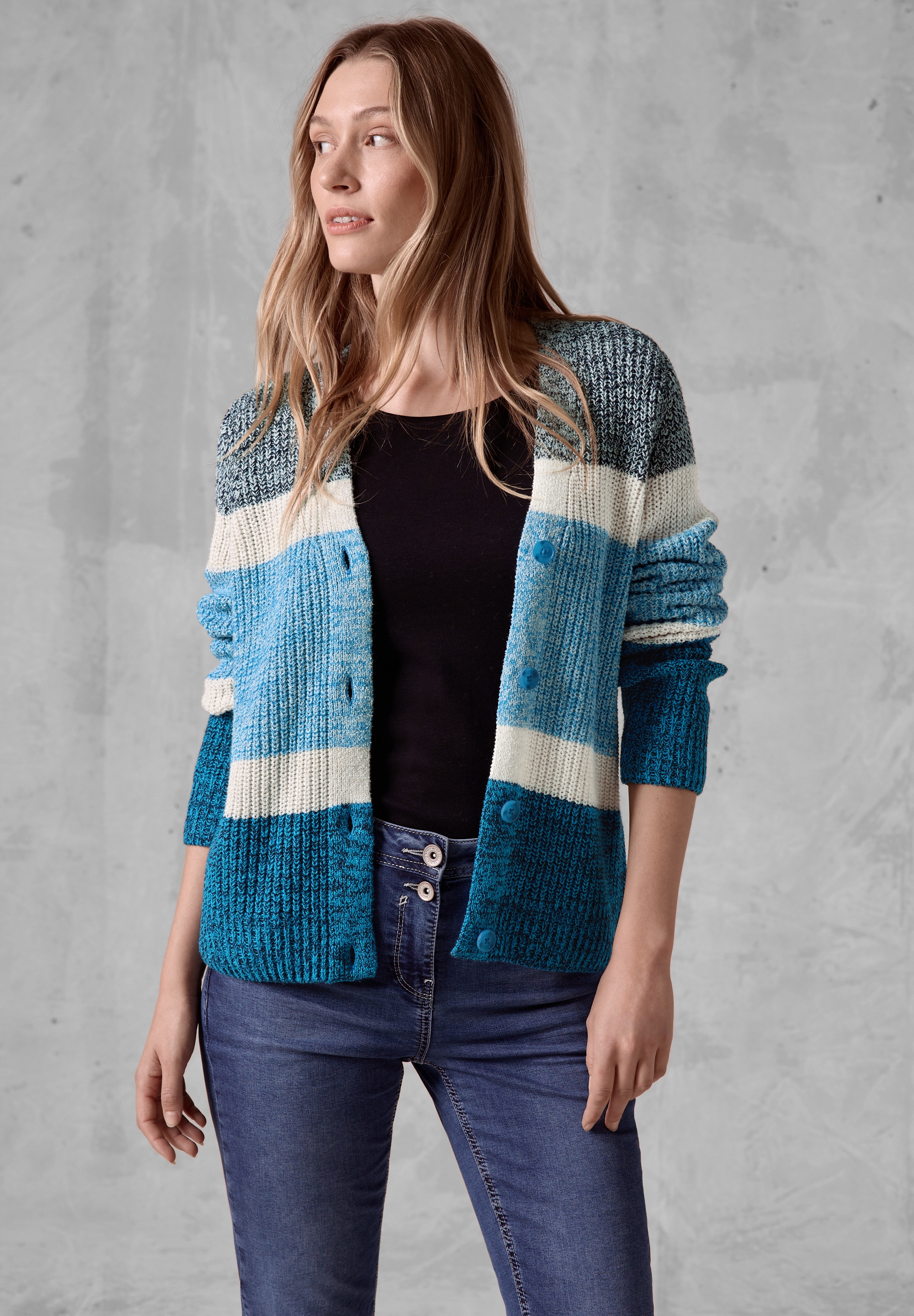 Cecil mit V-Ausschnitt günstig online kaufen