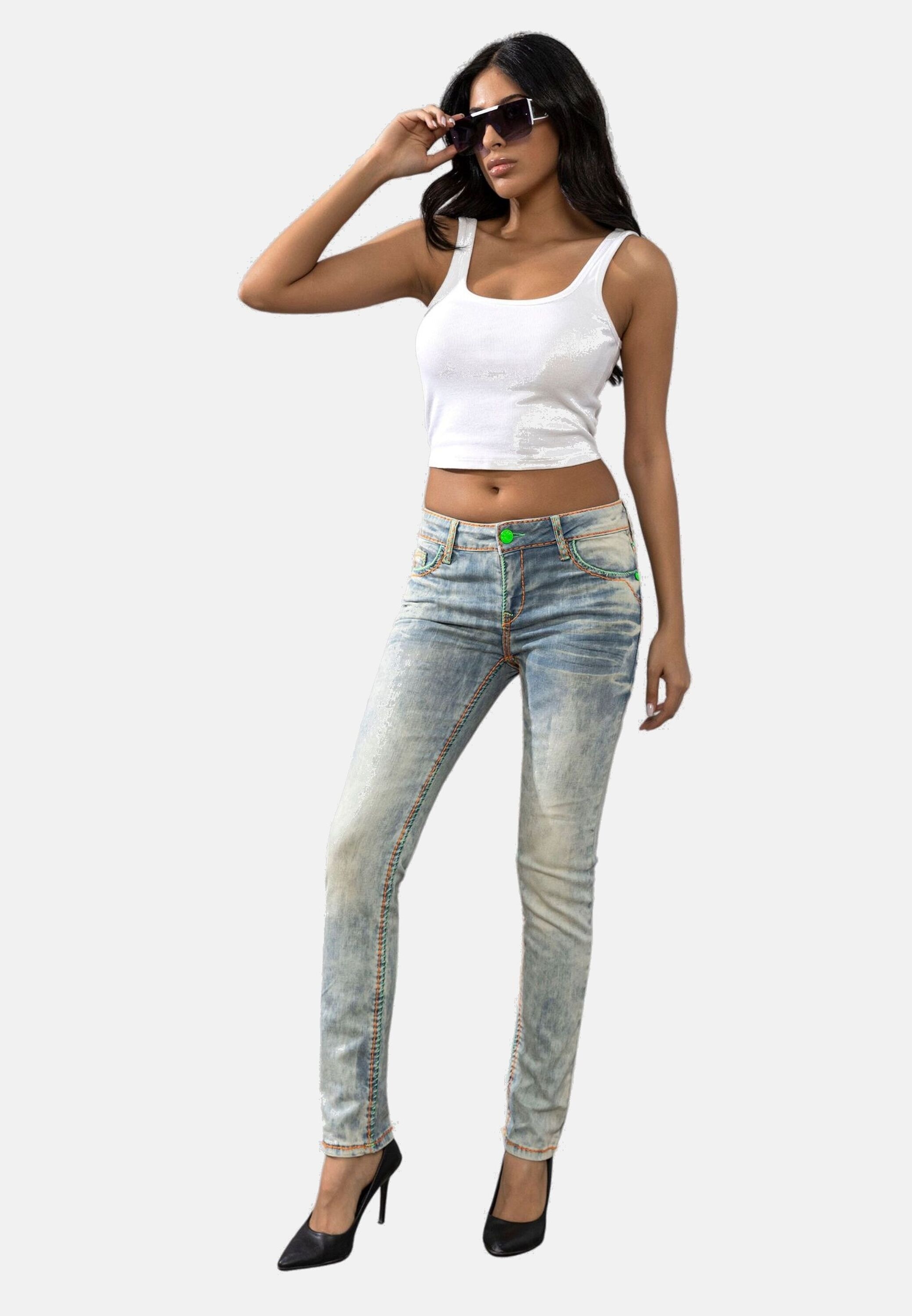 Cipo & Baxx Slim-fit-Jeans »Jeans«, mit verstärkten Kontrastnähten, CBW-0445