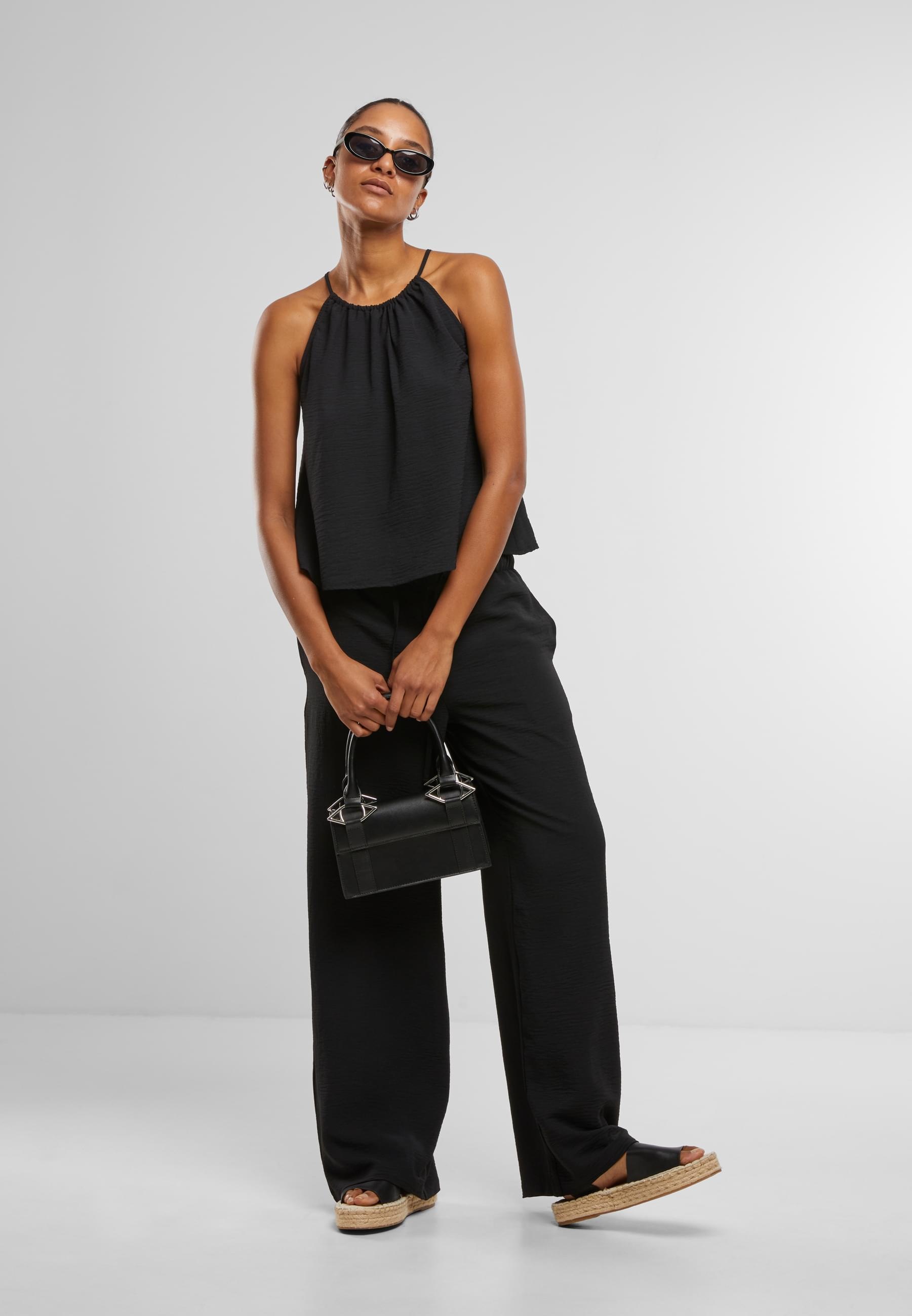 URBAN CLASSICS Stoffhose »Urban Classics Ladies Structured Wideleg Pants«, (1 tlg.)