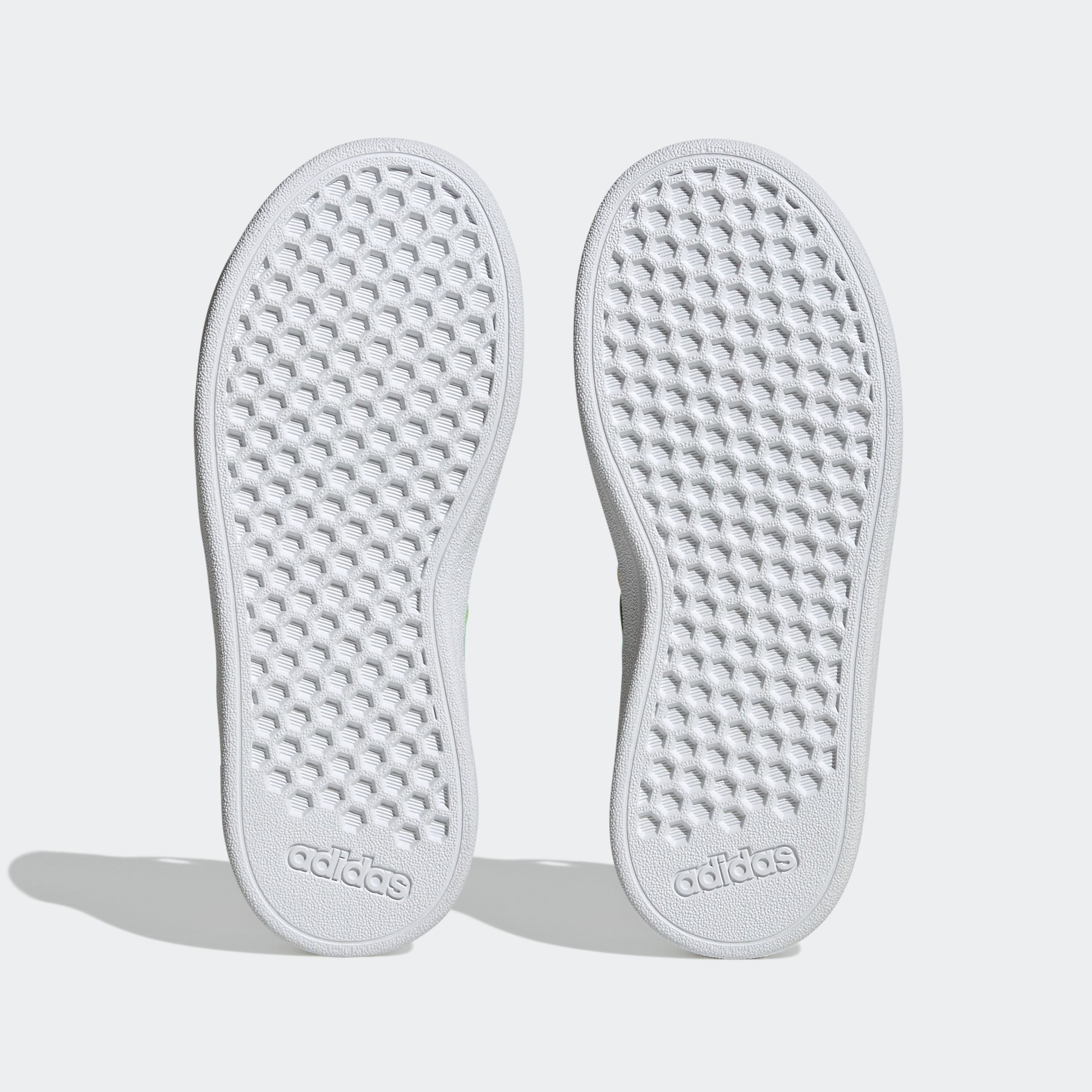 adidas Sportswear Klettschuh »GRAND COURT 2.0 KIDS«, Design auf den Spuren des adidas Superstar