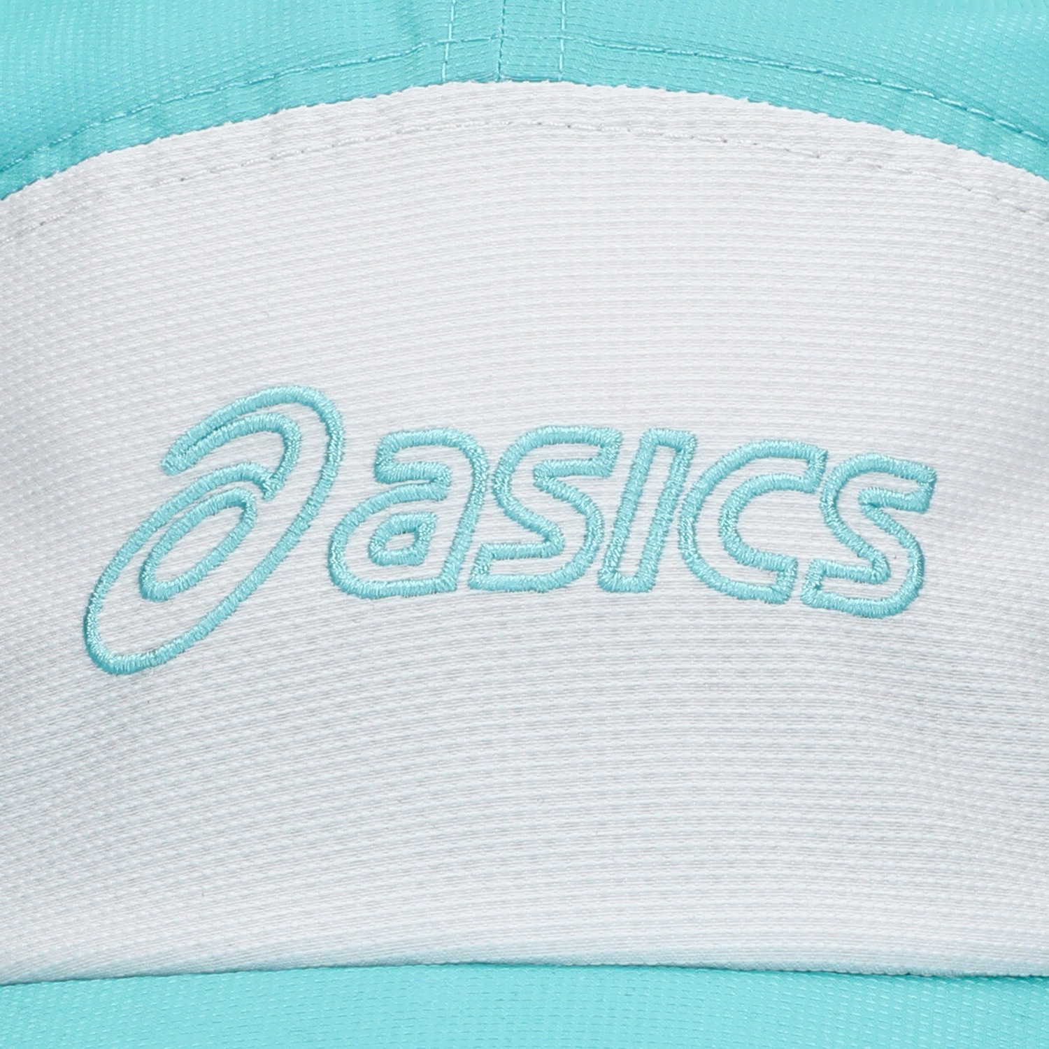 Asics Fitted Cap sportlicher Stil, mit gebogenem Schirm, mit verstellbarem Riemen