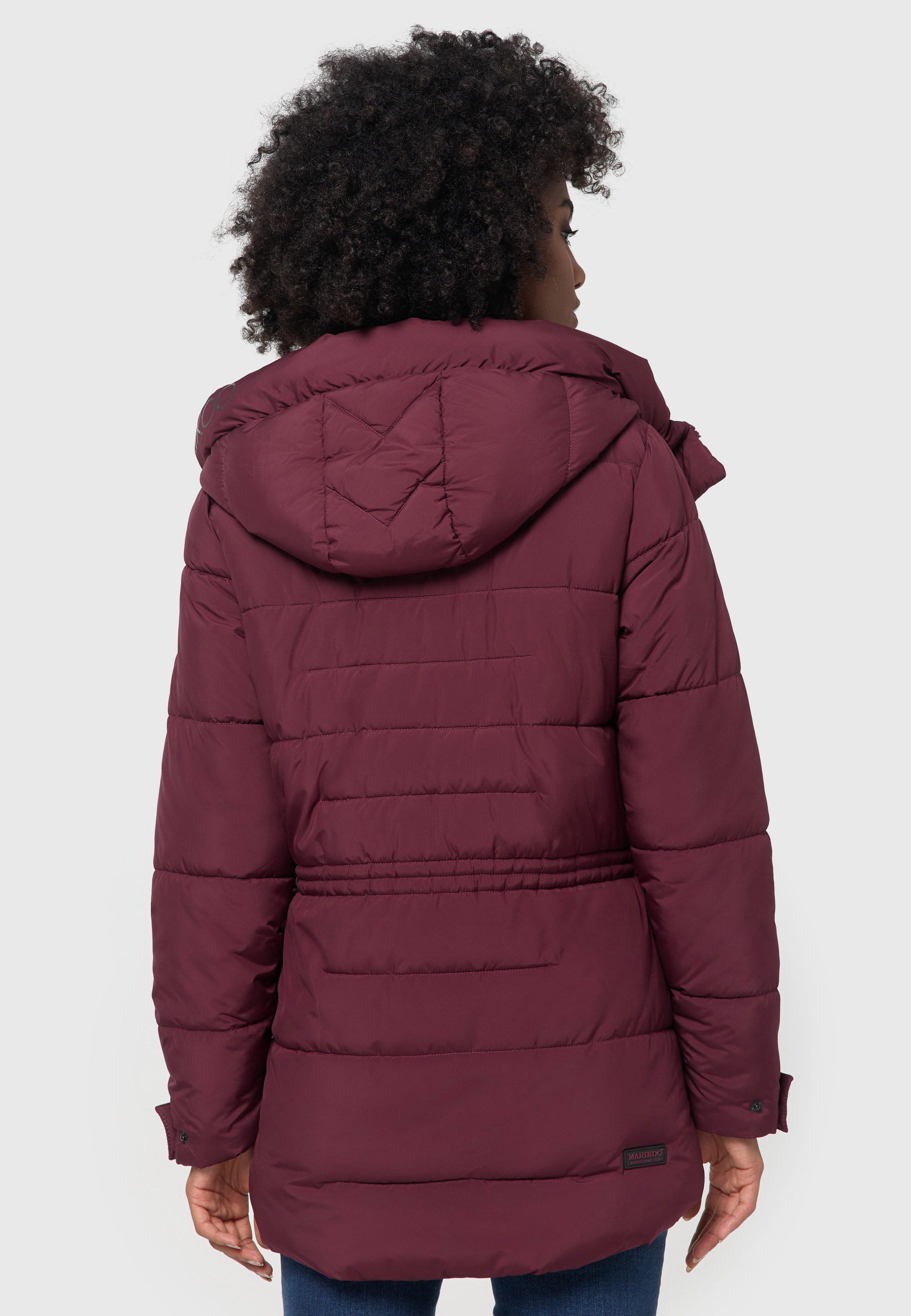 Marikoo Winterjacke »Akumaa«, mit tailliertem Schnitt