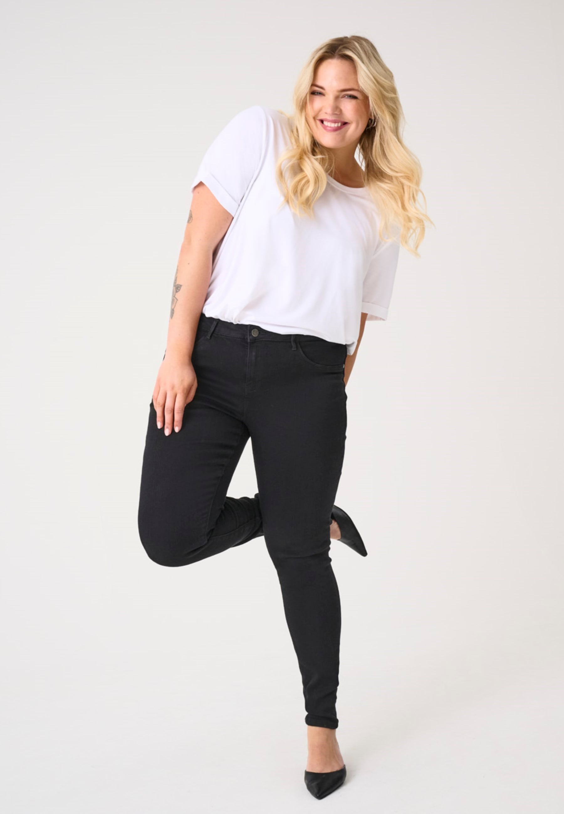ONLY CARMAKOMA Skinny-fit-Jeans »CARSTORM  LIFE PUSH UP HW SK JEANS  NOOS«