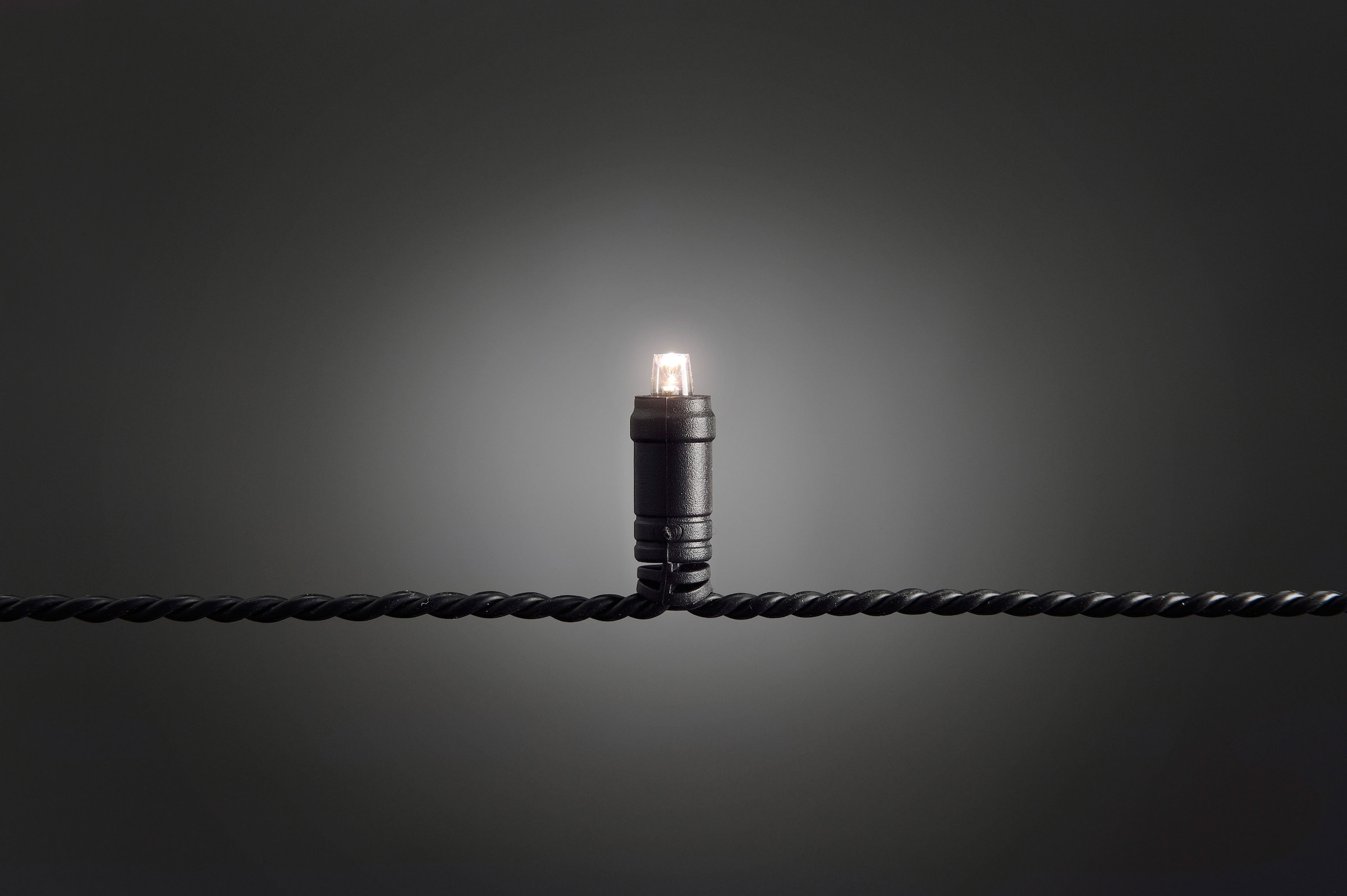 KONSTSMIDE LED-Lichterkette, 80 St.-flammig, Micro LEDs, mit 9h Timer, schutzisoliert/umgossen, 80 warmweiße Dioden
