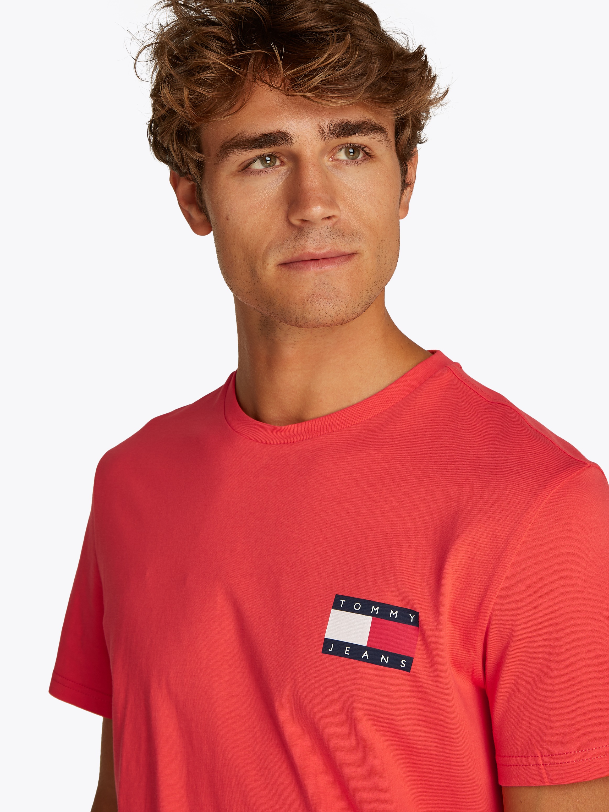 Tommy Jeans T-Shirt "TJM SLIM ESSENTIAL FLAG TEE EXT" günstig online kaufen