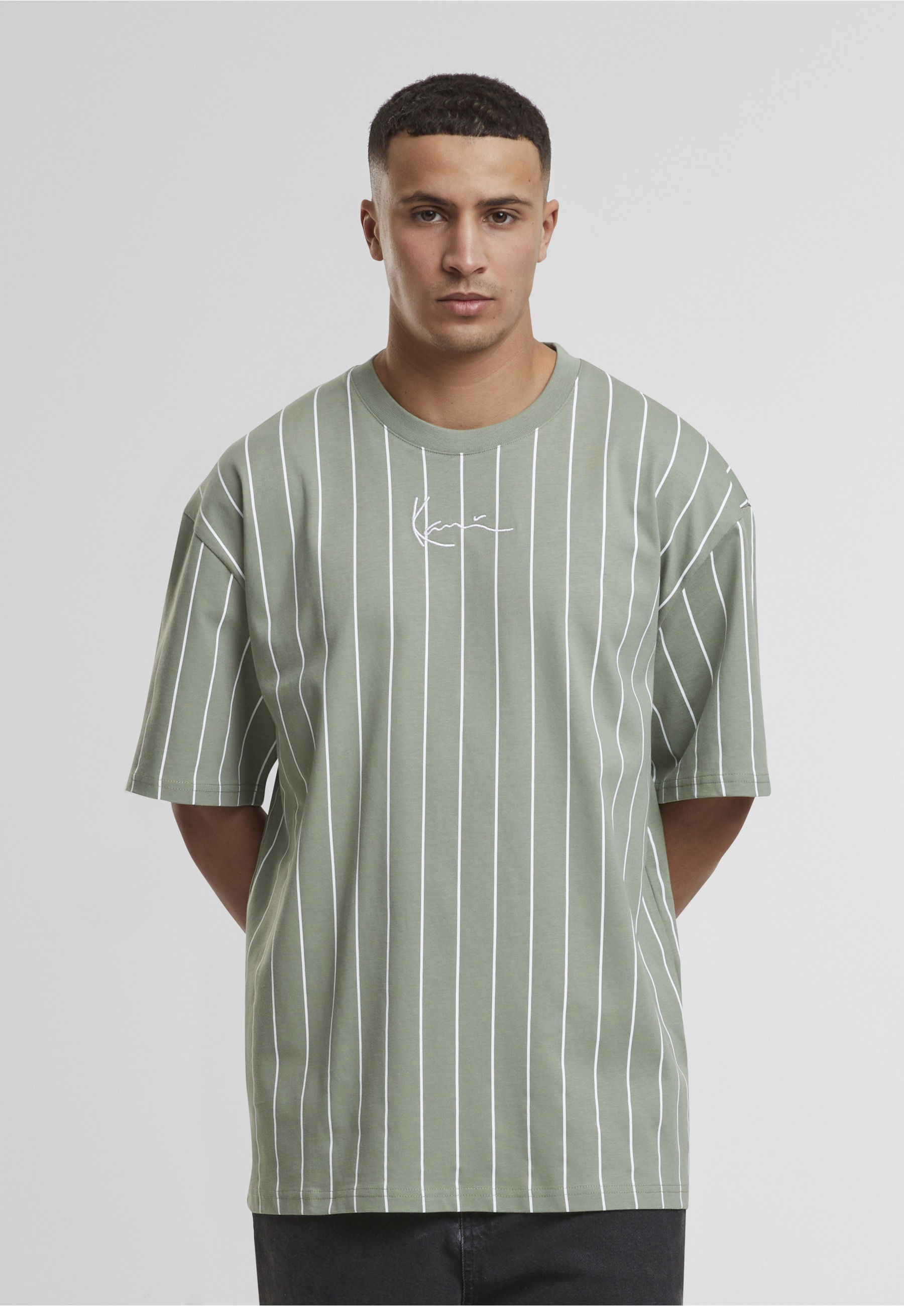 Thumbnail - Karl Kani T-Shirt "Karl Kani Small Signature Essential Pinstripe Tee" 1 Stk.