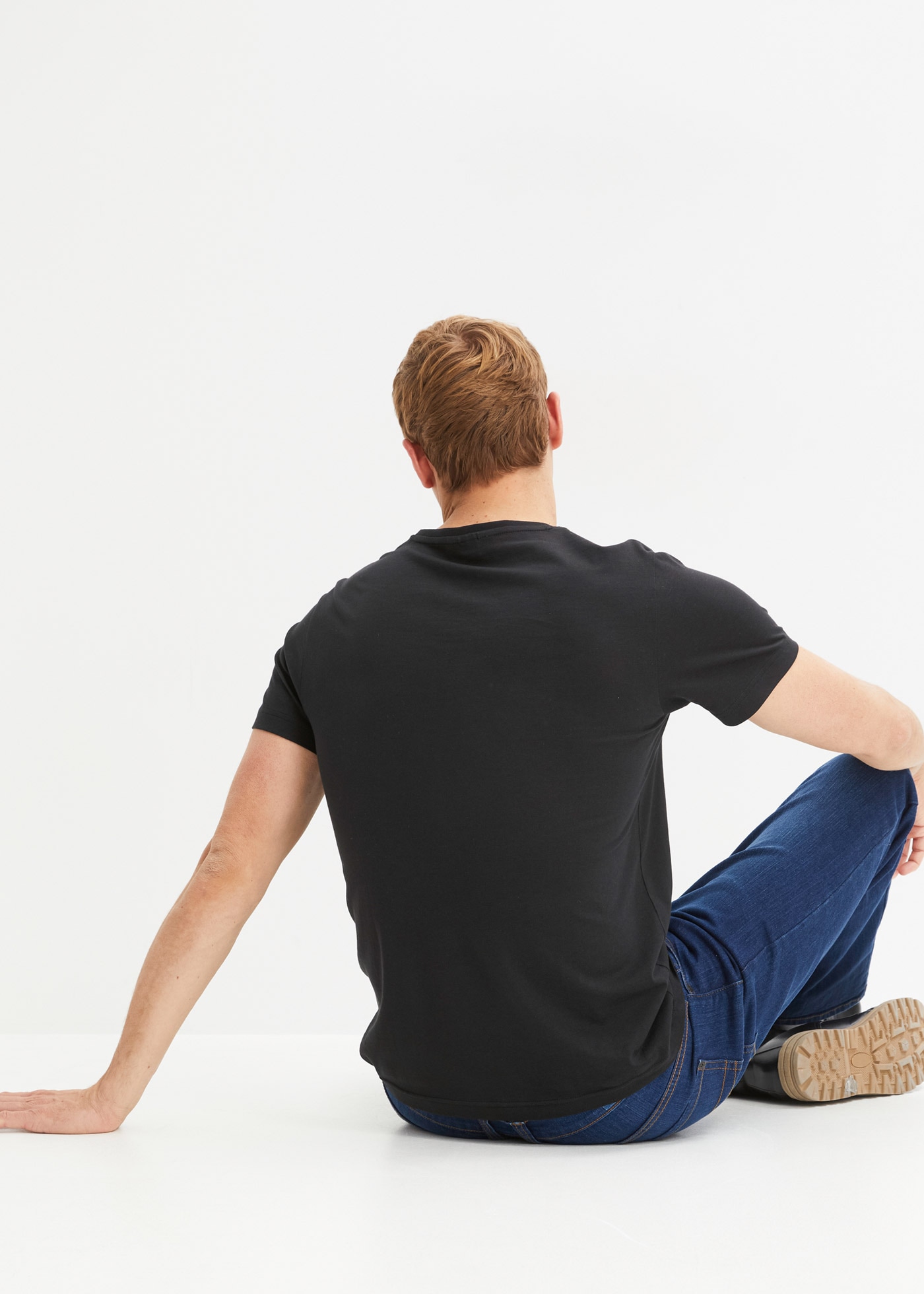 bonprix T-Shirt »T-Shirt mit V-Ausschnitt (3er Pack)« Packung, 3, 3 Stk. T-Shirt mit V-Ausschnitt (3er Pack)