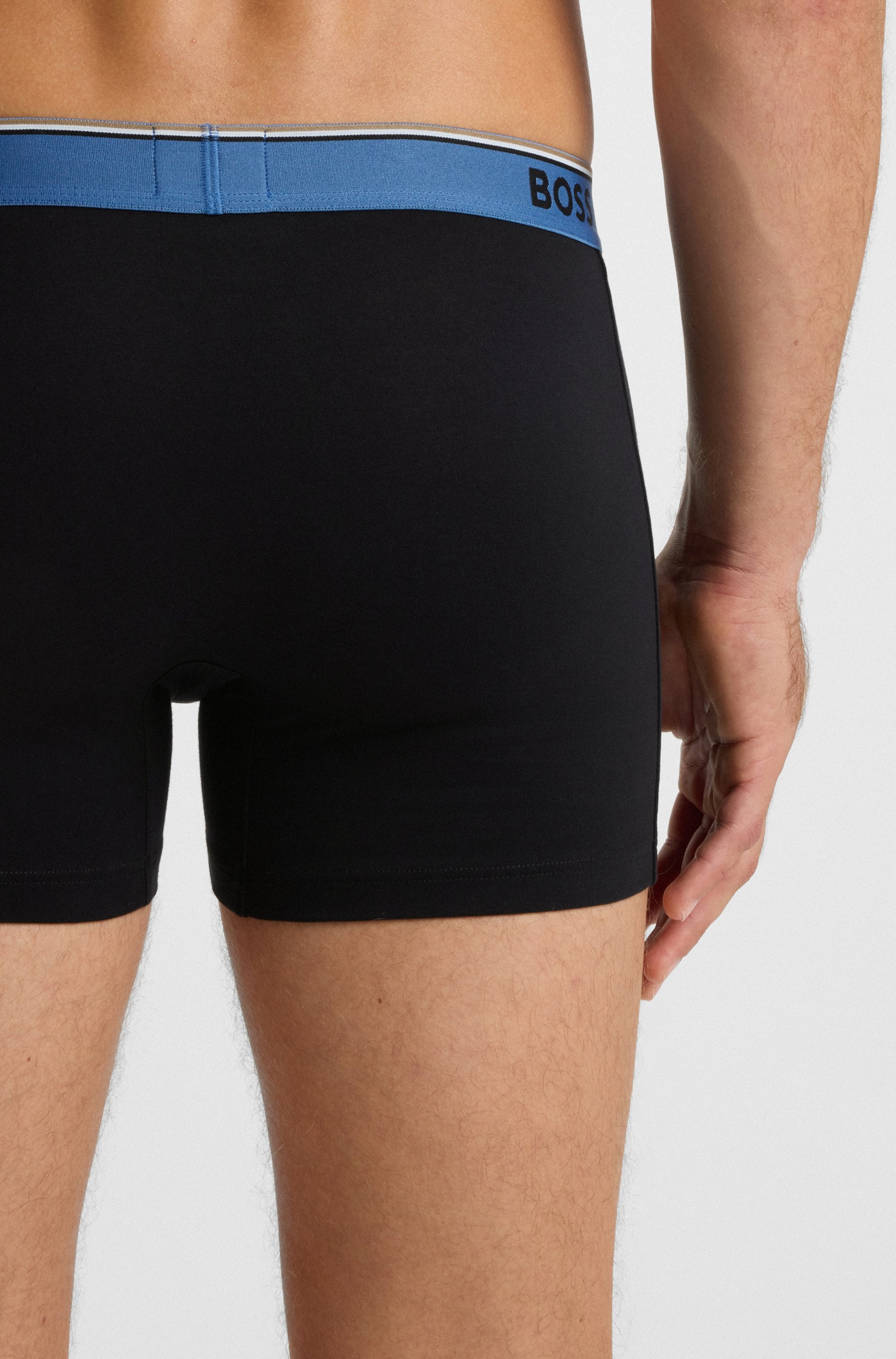 BOSS Boxershorts Packung, 3 Stk. aus bequemer Stretch-Baumwolle, körpernah, mittlere Bundhöhe