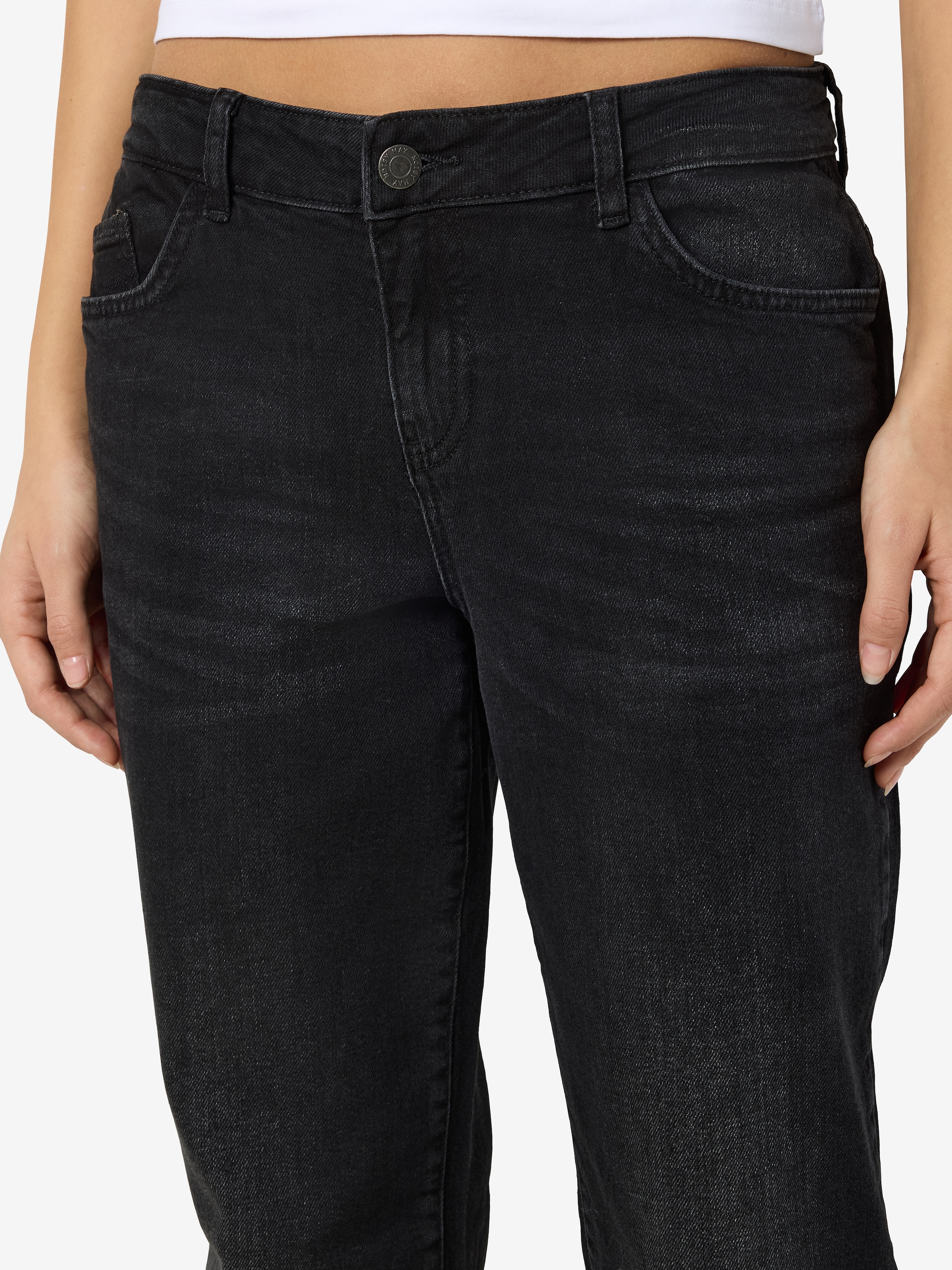 Noisy may Low-rise-Jeans »NMNILA LW WIDE JEANS AZ423BL NOOS«