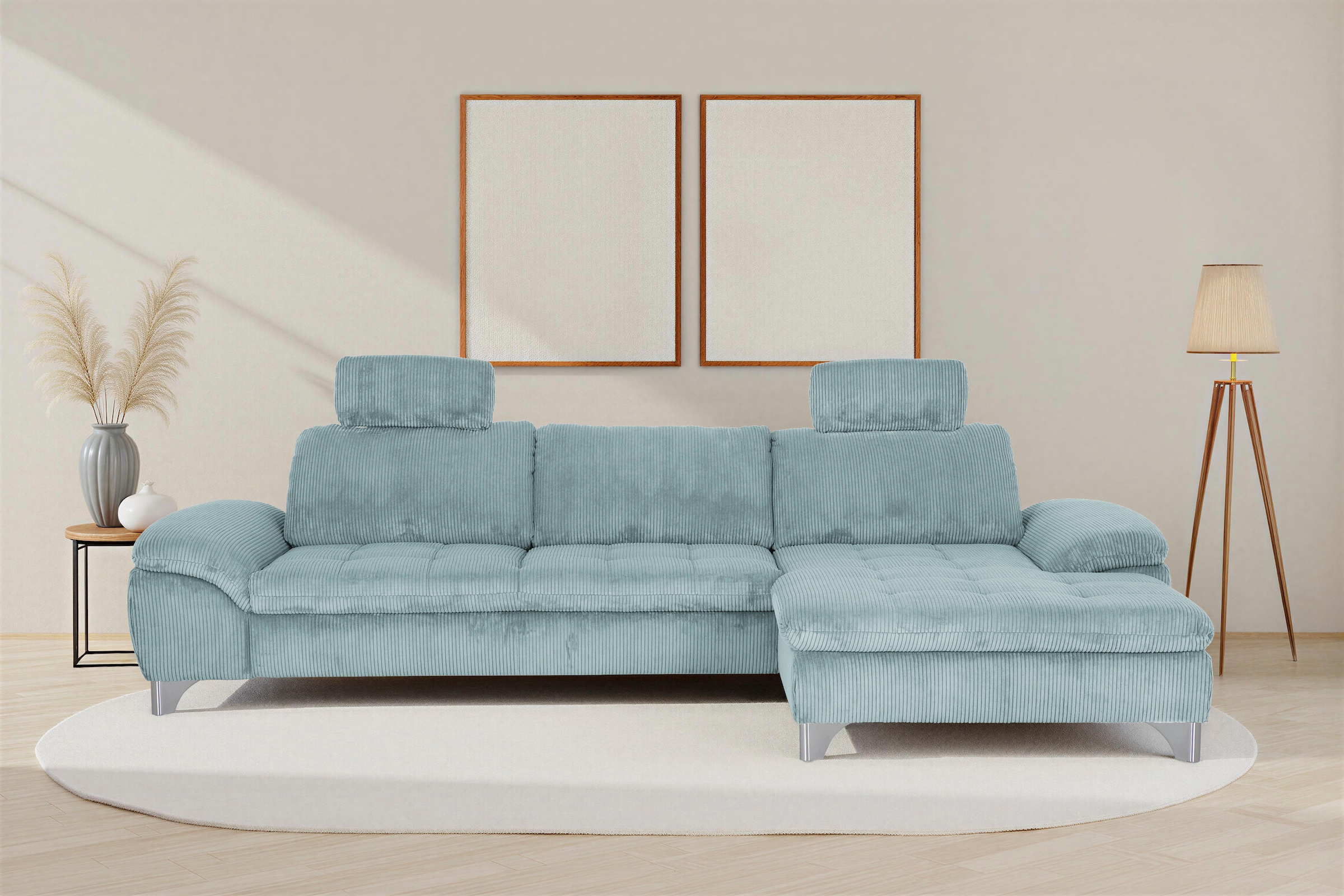 Die PlanBar Ecksofa "Recamiere MP-IN14007 L-Form, Breite 318 cm" wahlweise mit Schlaffunktion und verstellbaren Kopfstützen