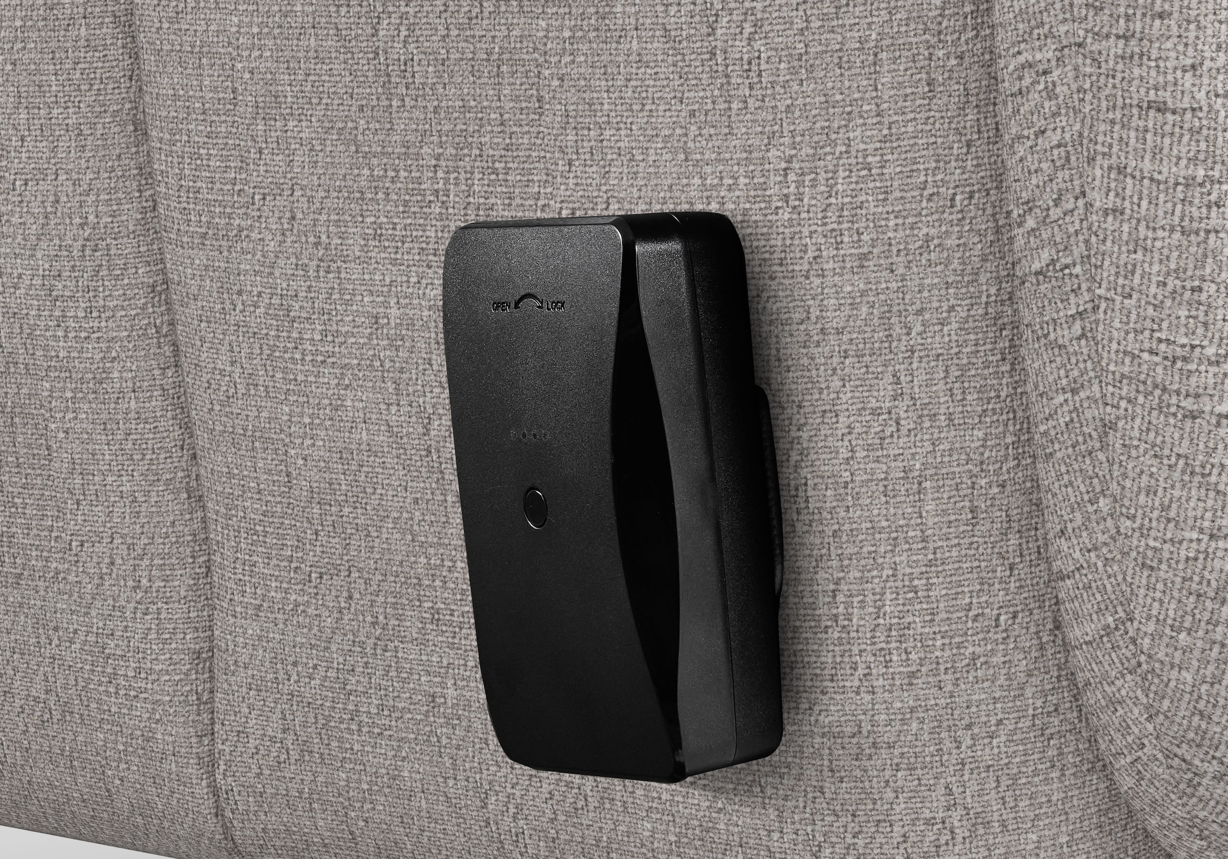 sit&more TV-Sessel »Vario Comfort, inkl. Kopfteilverstellung & 360 Grad Drehfunktion«, inkl. Herz-Waage-Funktion & 3 Motoren, Höhe der Armlehnen 64cm