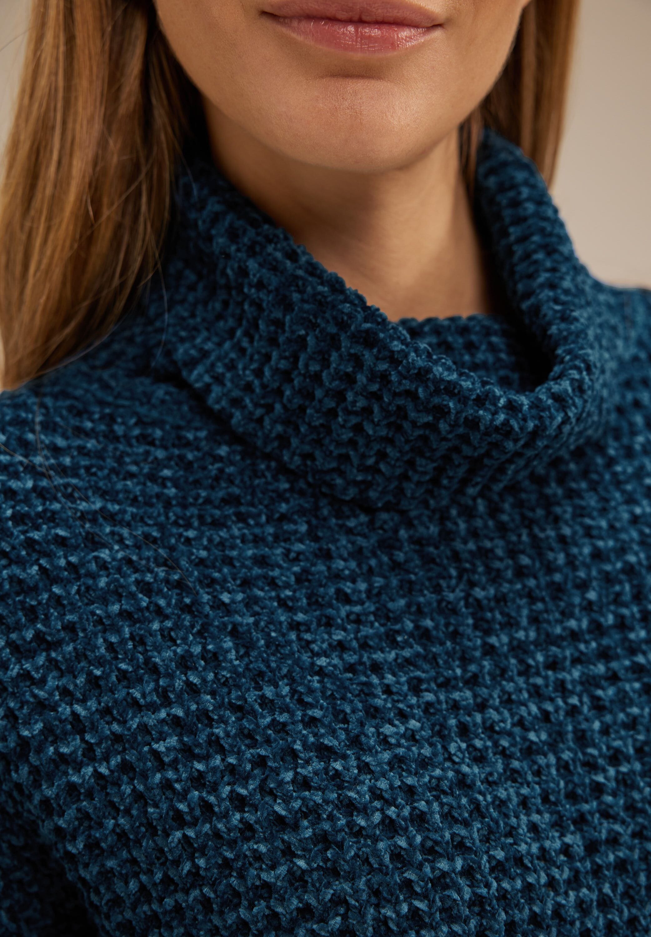 STREET ONE Rollkragenpullover, mit Lochmuster