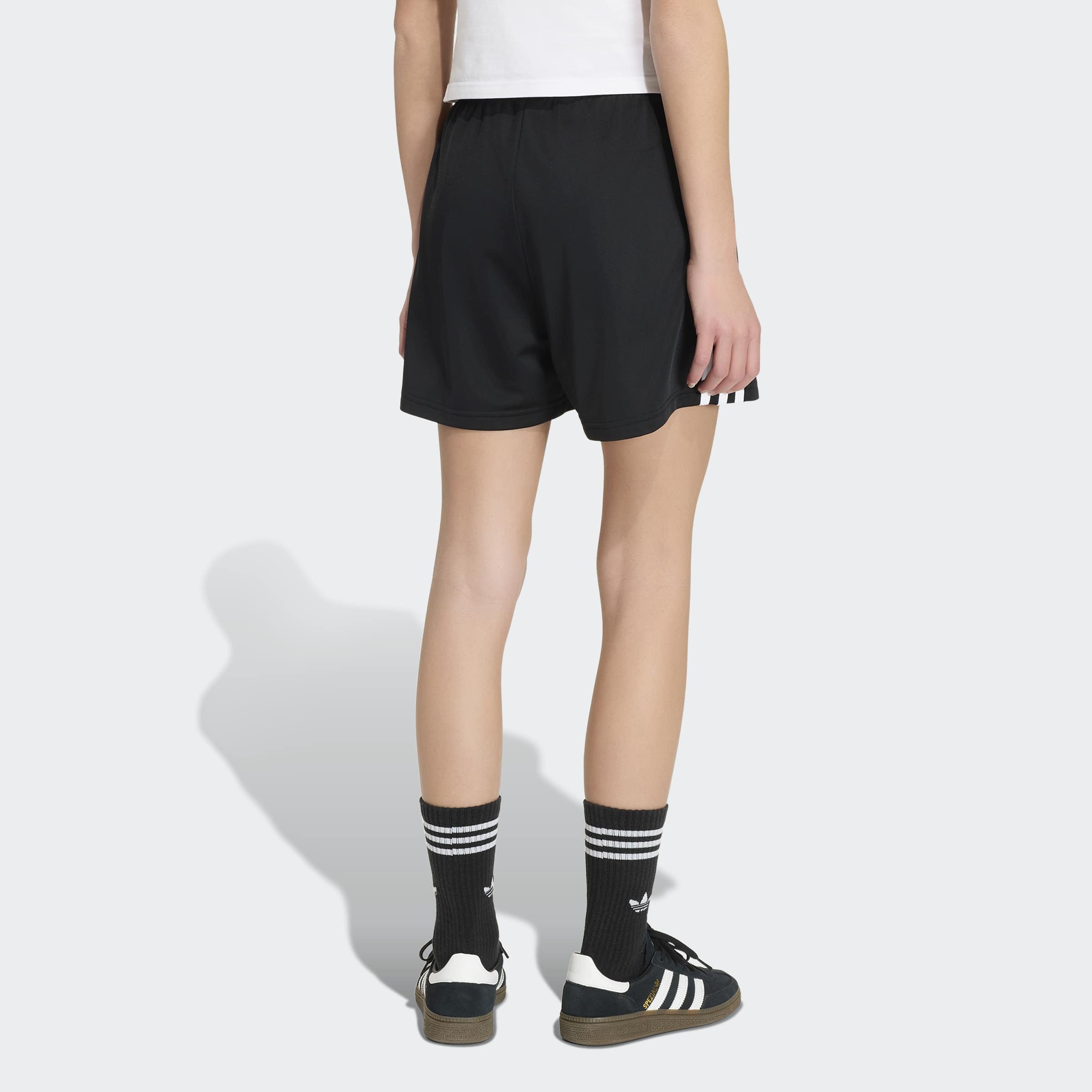 adidas Originals Shorts »FIREBIRD, BÜGELFALTEN«