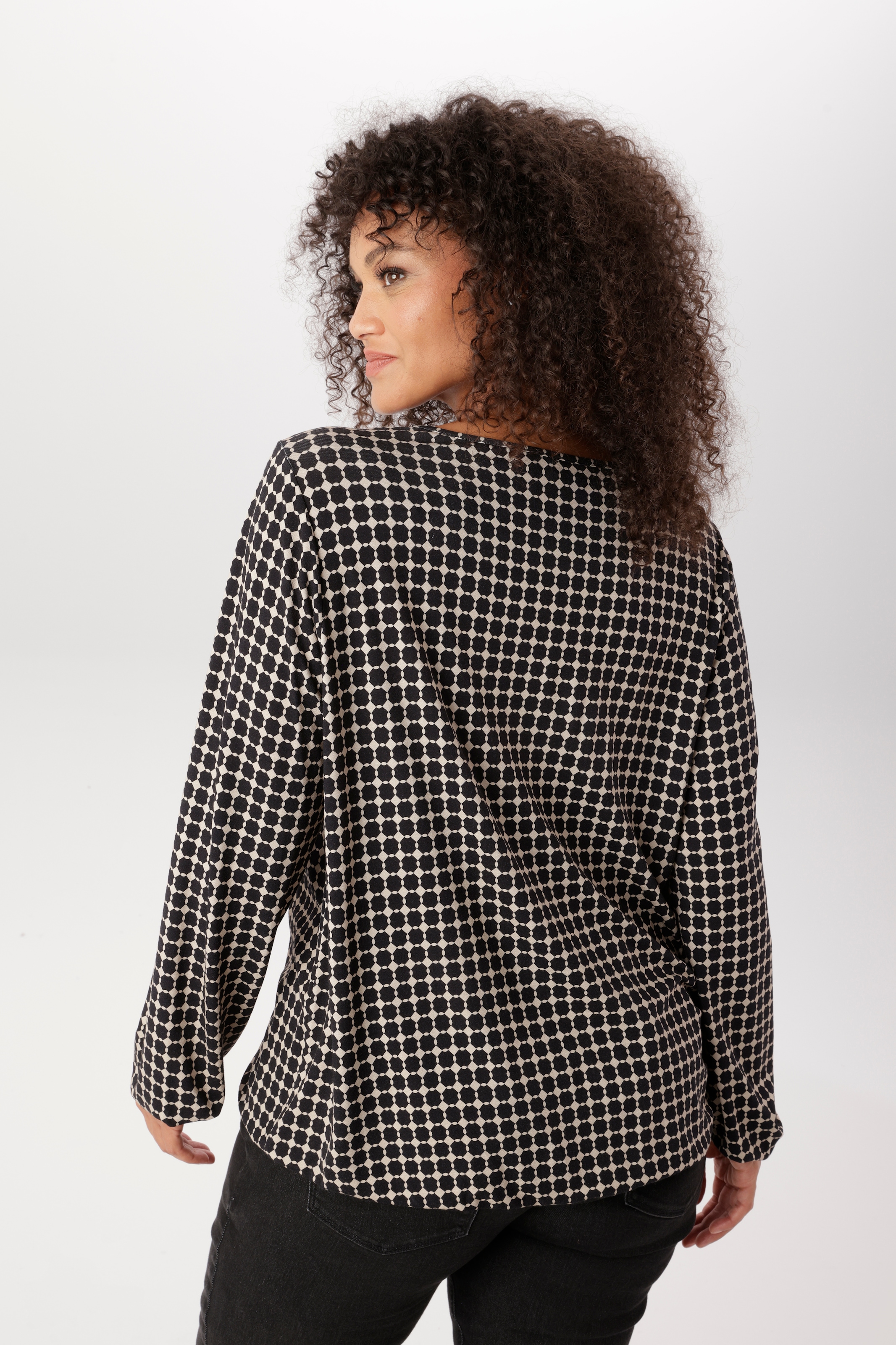 Aniston PLUS Langarmshirt aus weich fließender Qualität - NEUE KOLLEKTION