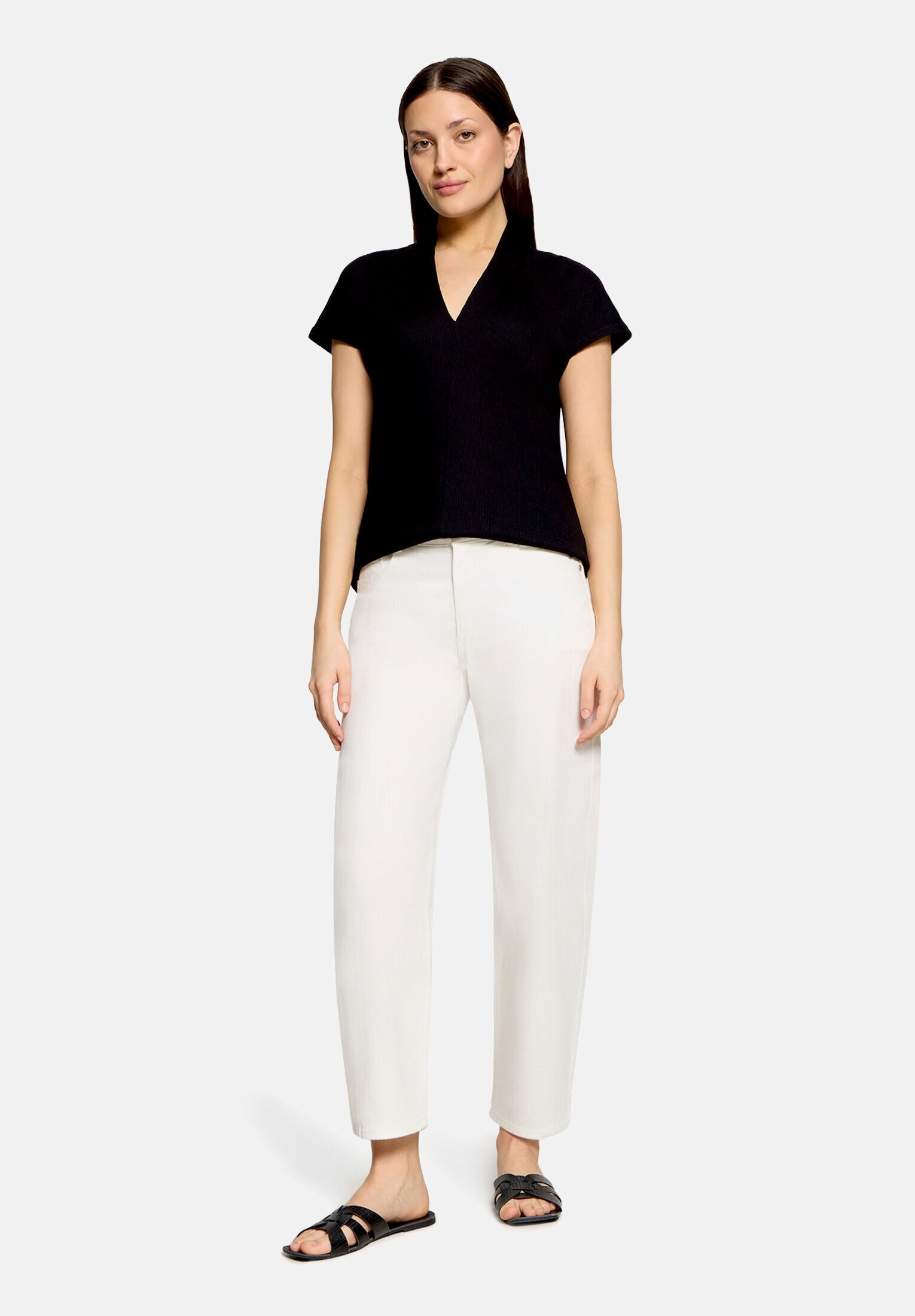 Betty&Co Kurzarmshirt "Damen mit V-Ausschnitt" 1 Struktur