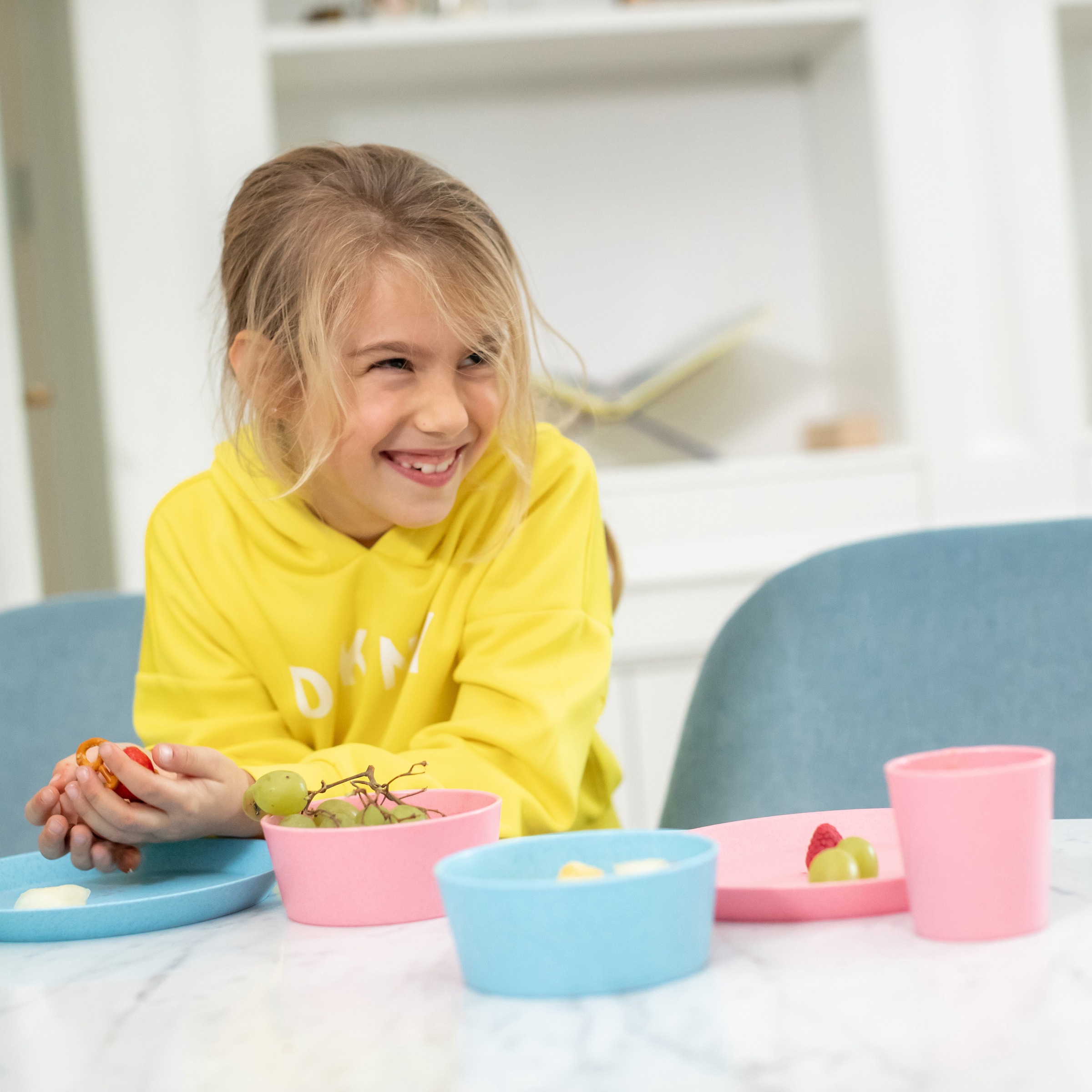 KOZIOL Kinderschale »CONNECT BOWL«, 4 tlg., aus Kunststoff, 100% recycelbar,100% made in Germany CO² neutral produziert, 400 ml
