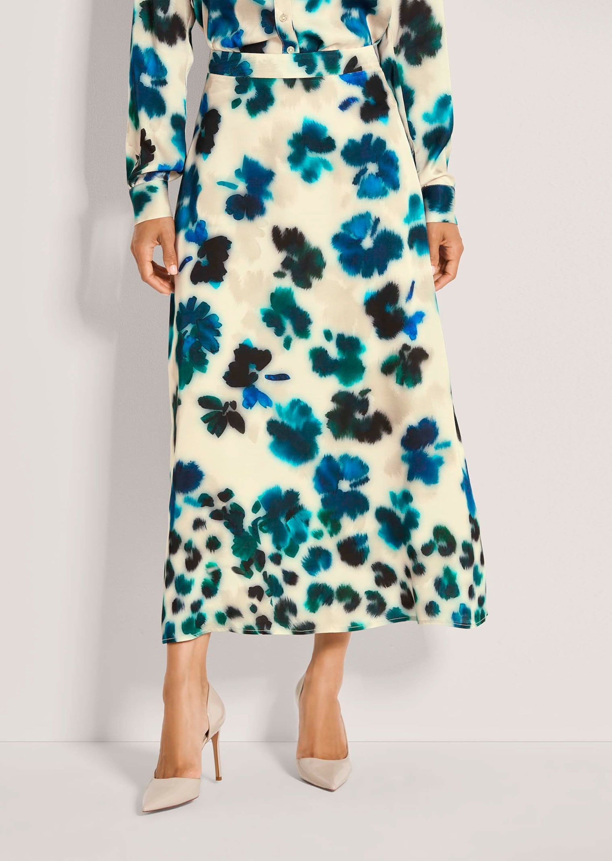 MADELEINE Midirock »Midirock Druckrock mit Aquarell-Blumenmuster«