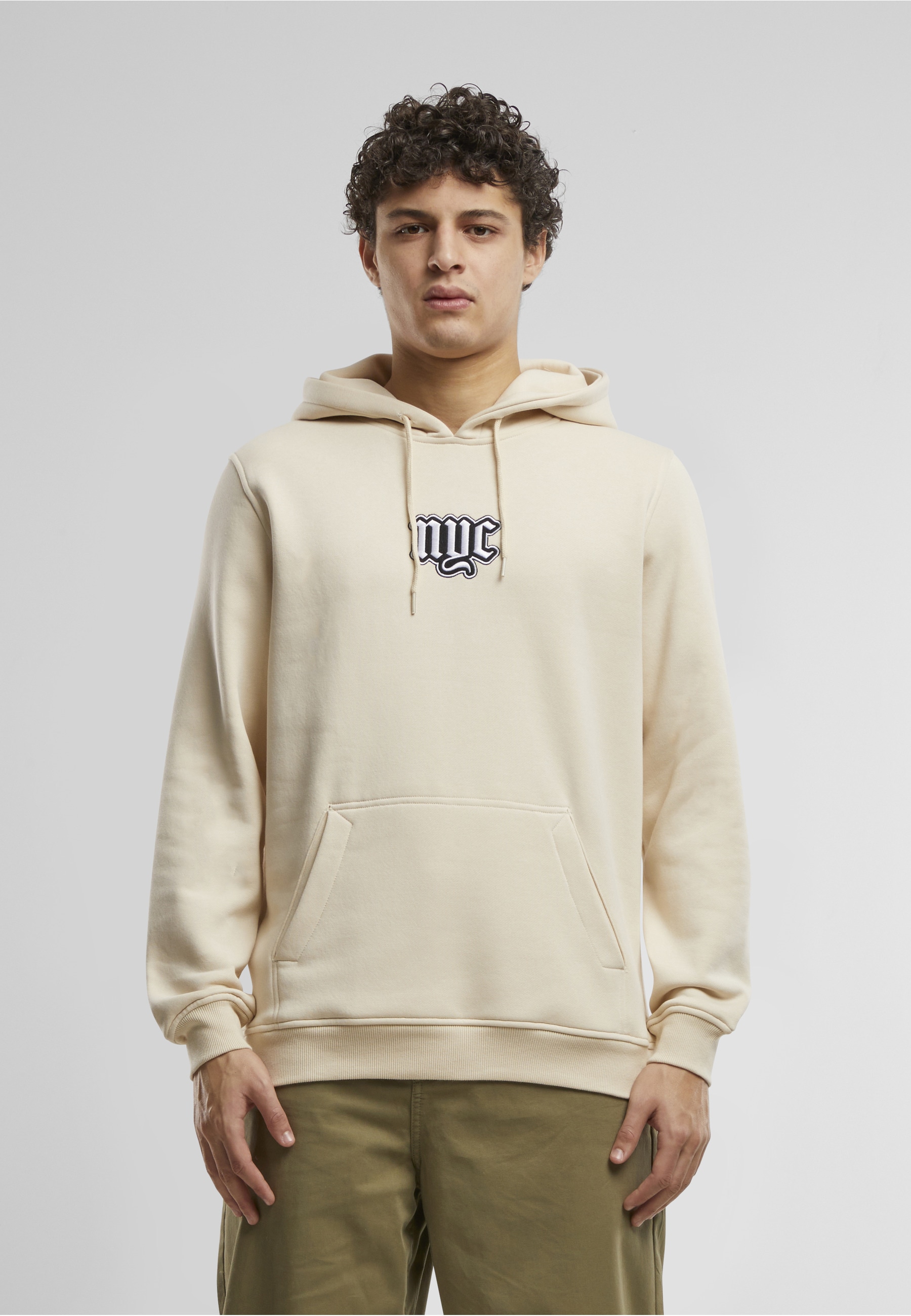 MisterTee Kapuzensweatshirt »MisterTee NYC Old English Wording Patch Hoody«, 1 Stk.
