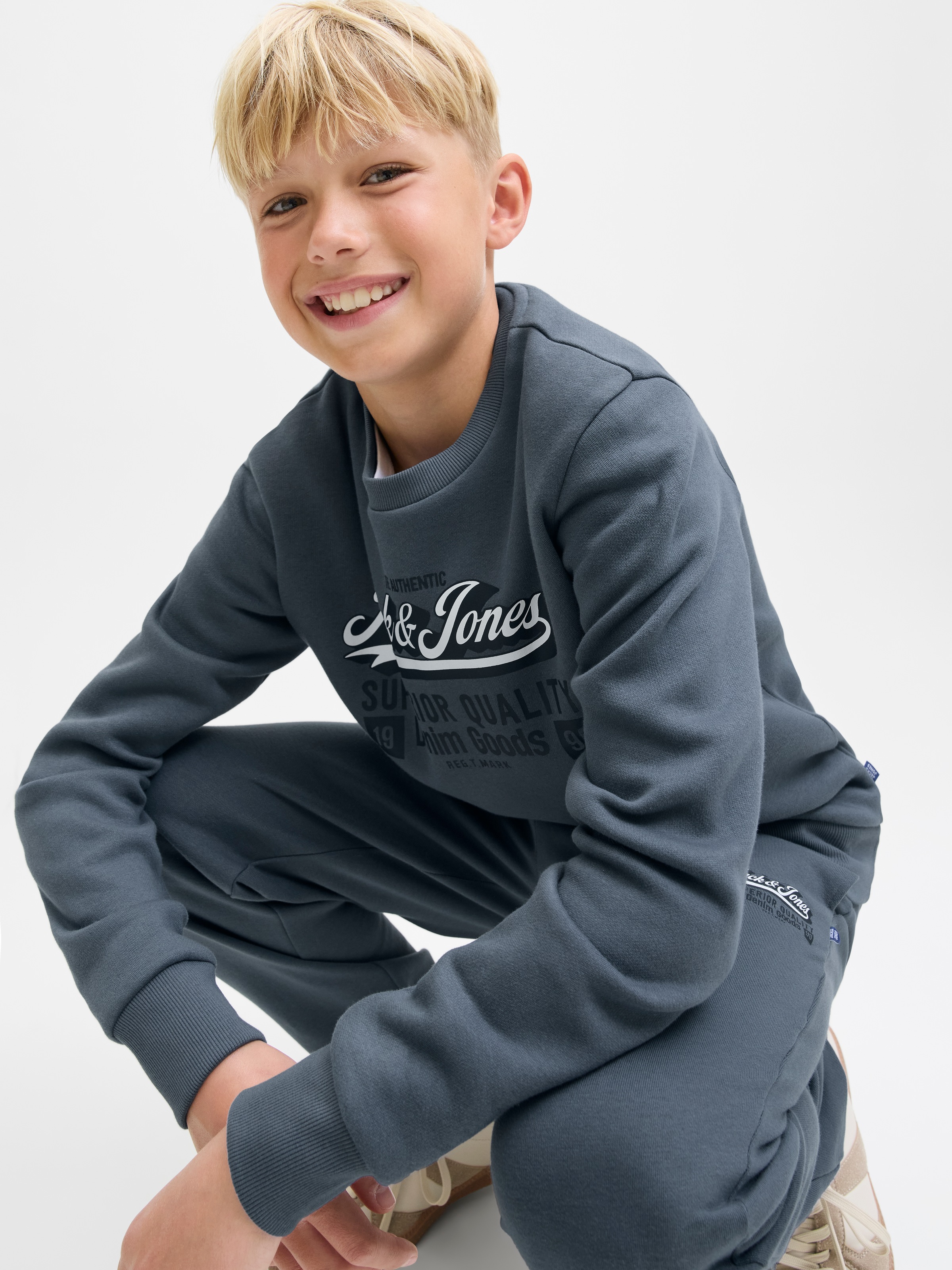 Jack & Jones Junior Sweatshirt »JJELOGO SWEAT CREW 2 COL AW25 NOOS JNR«