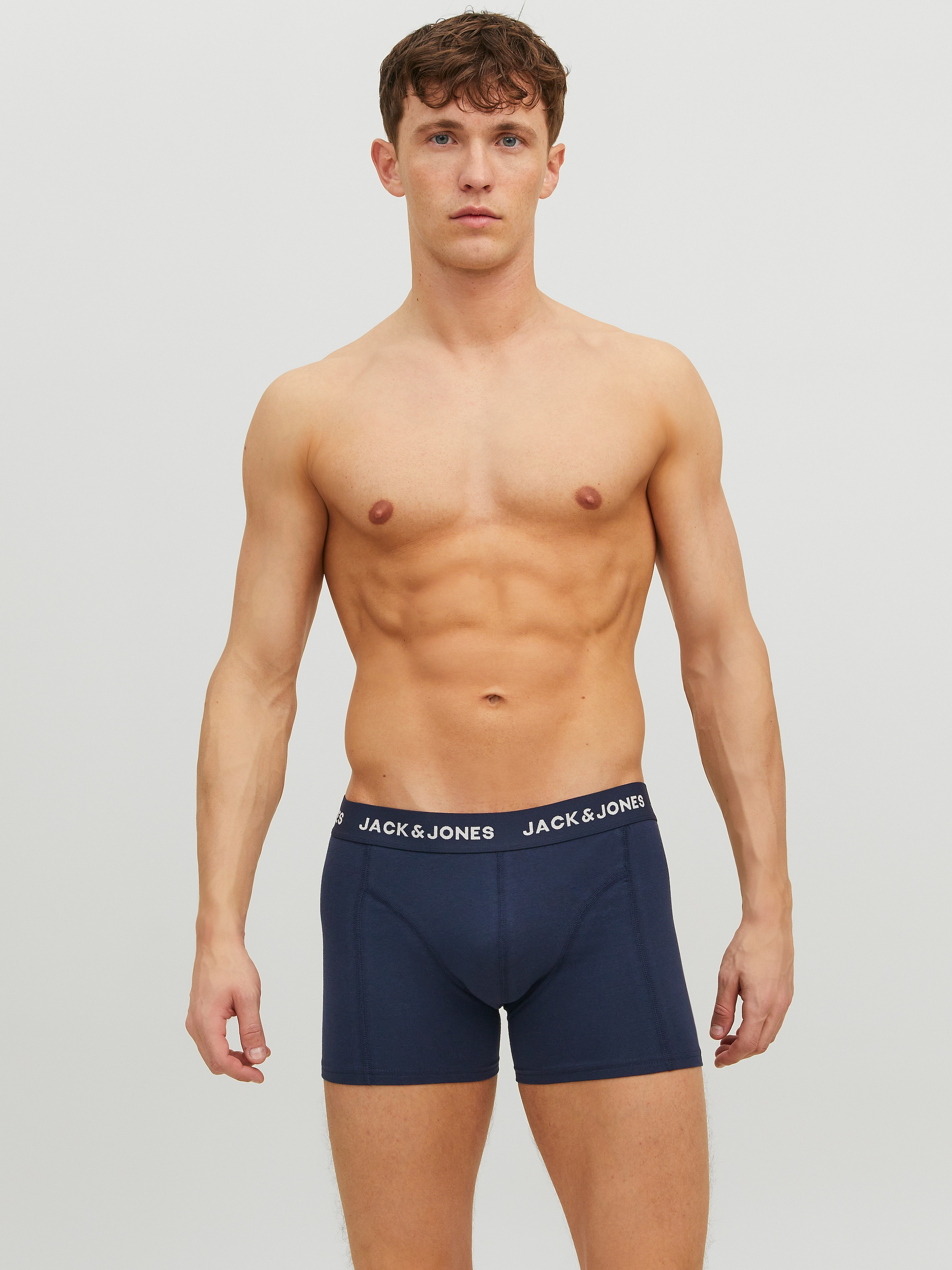 Jack & Jones Boxer »JACANTHONY  im 3er Pack mit Logo-Bund und weichem Griff« Packung, 3 Stk. unifarben mit Farbeinsatz, modisch, eng anliegend, Baumwollmischung