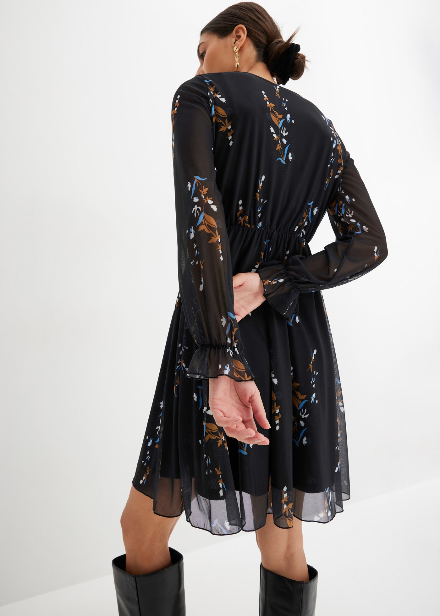 bonprix Minikleid mit langem Arm, aus Polyester und Elasthan, mit floralem Print