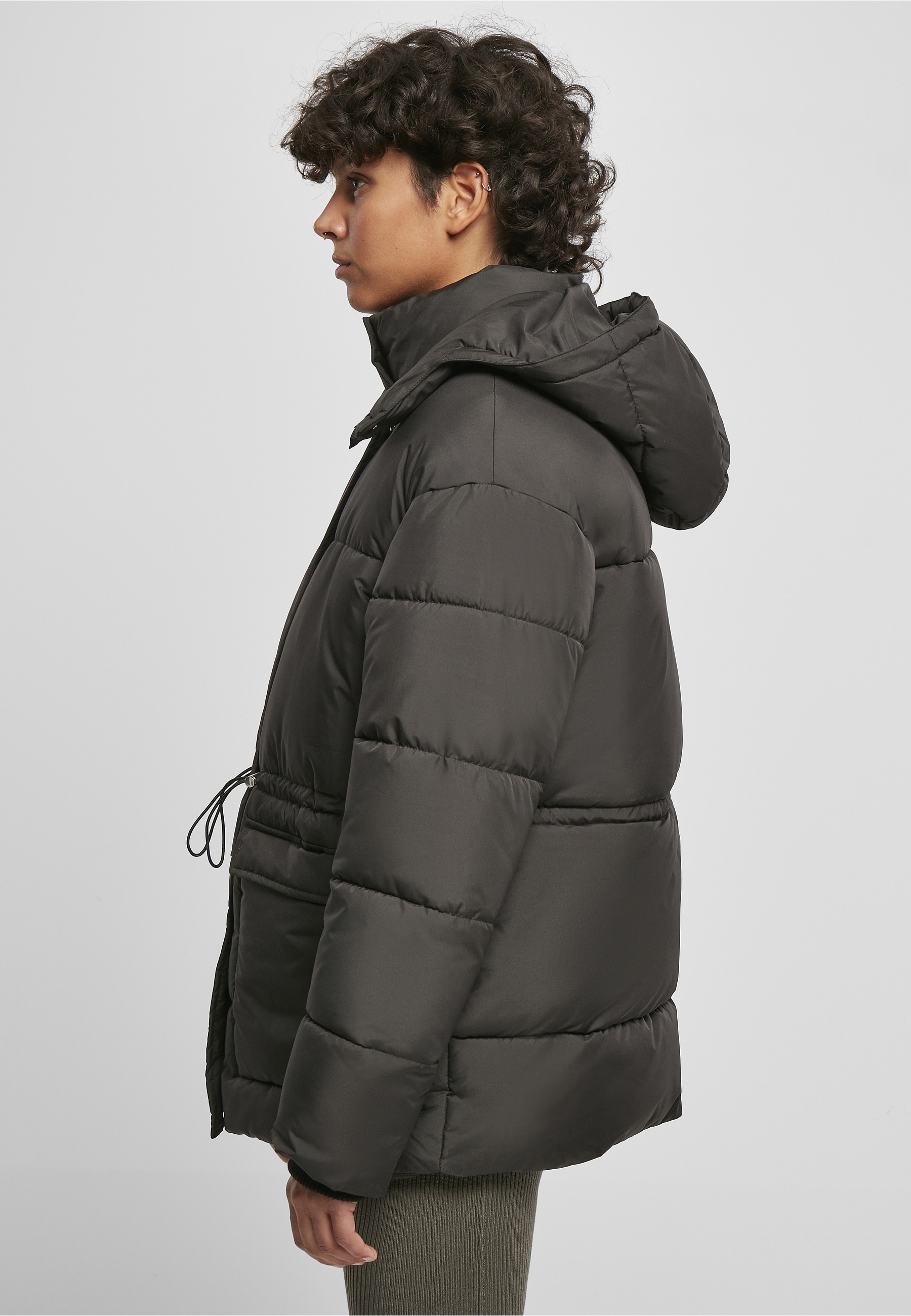 URBAN CLASSICS Winterjacke »Urban Classics Damen Ladies Waisted Puffer Jacket« 1 Stk. tlg. mit Kapuze