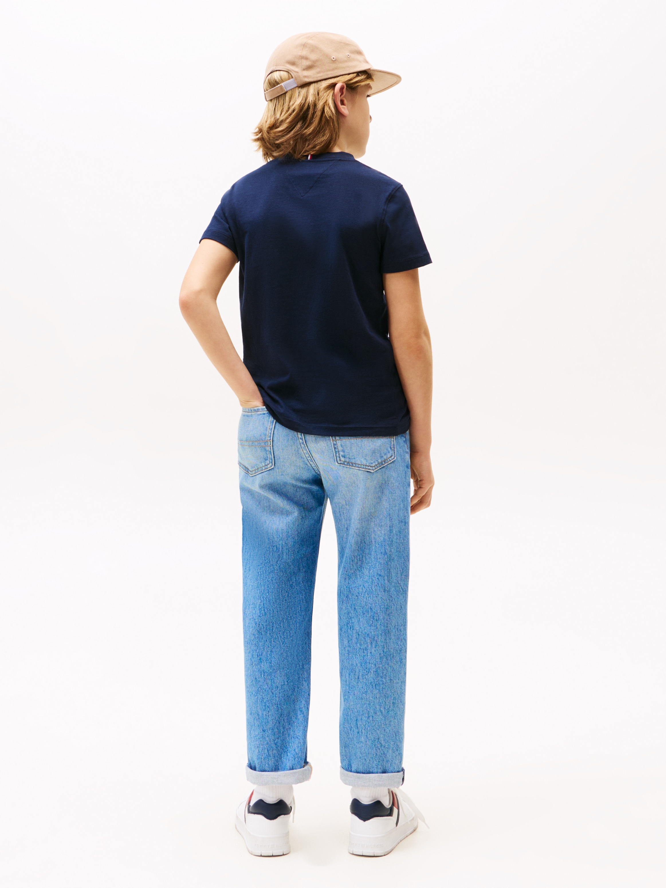 Tommy Hilfiger T-Shirt »ESSENTIAL COTTON TEE S/S«, mit Logostickerei
