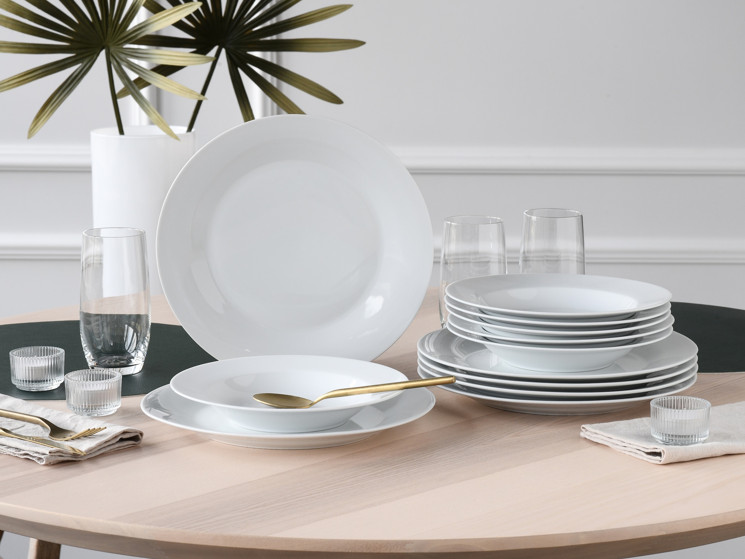 CreaTable Tafelservice »BASE Weiß, Service 12-tlg.« Teller Set, Klassisch, Zeitlos, Der Alleskönner