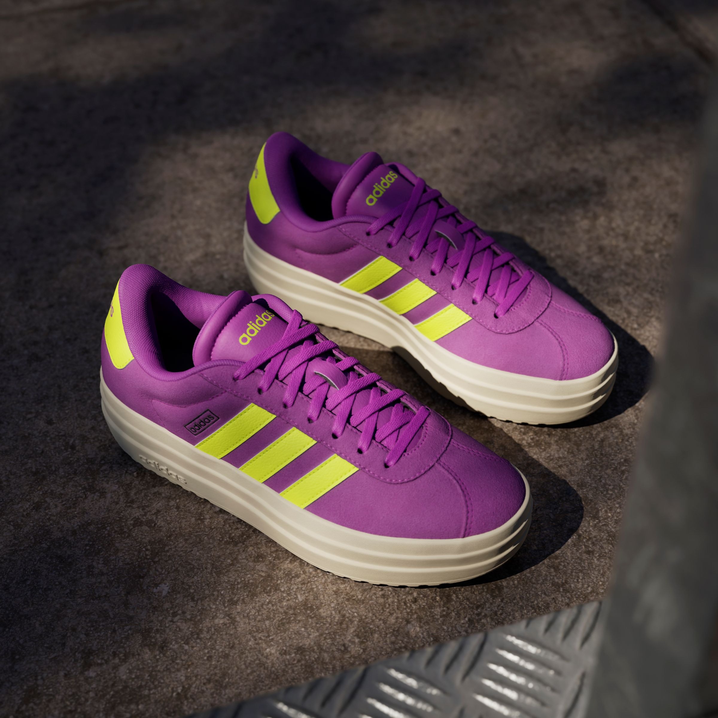 adidas Sportswear Sneaker »VL COURT BOLD«, Design auf den Spuren des adidas Gazelle Bold