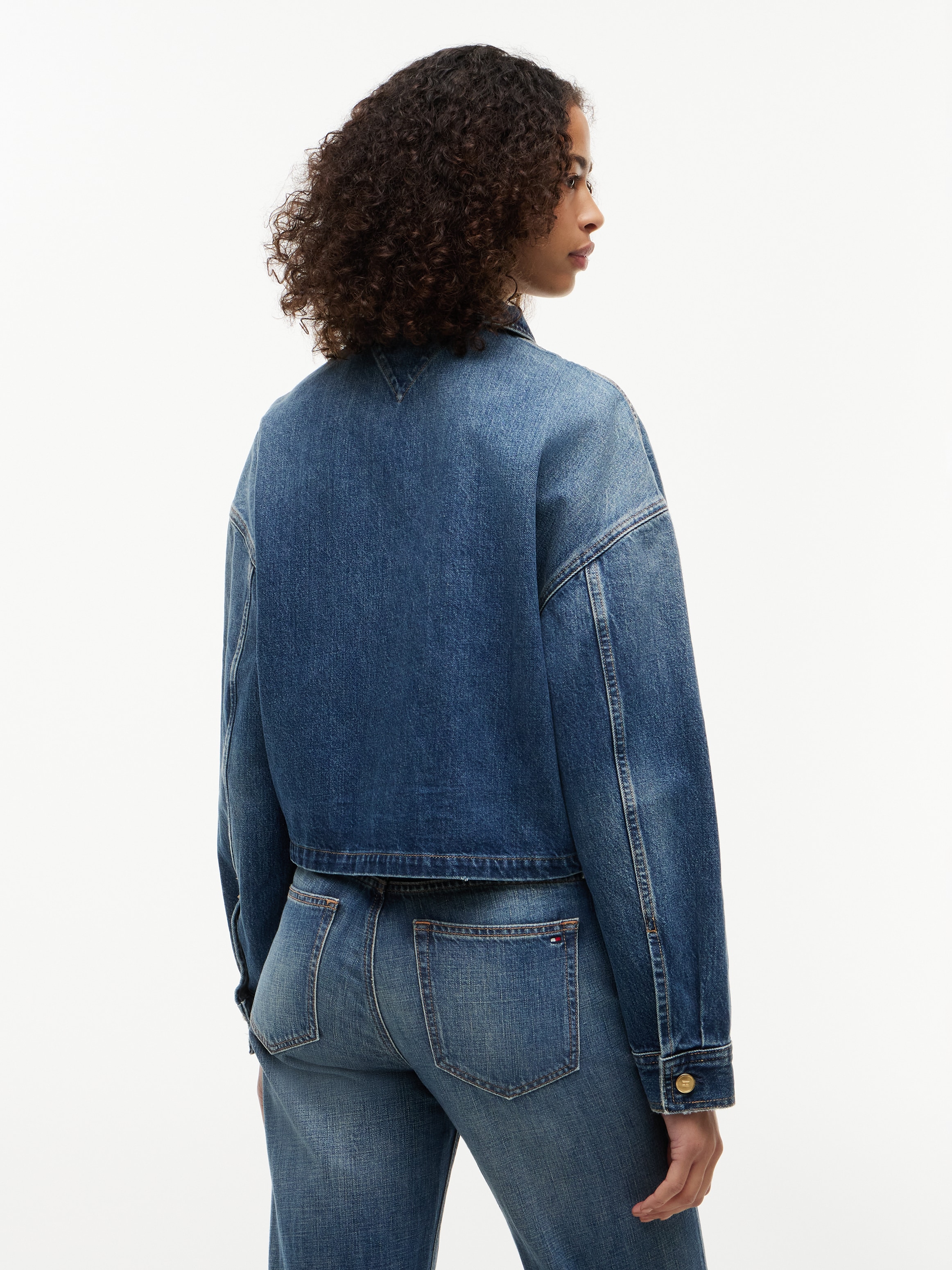 Tommy Hilfiger Jeansjacke »CROPPED JACKET CAM MID« ohne Kapuze aus Baumwolle, verkürzte Form