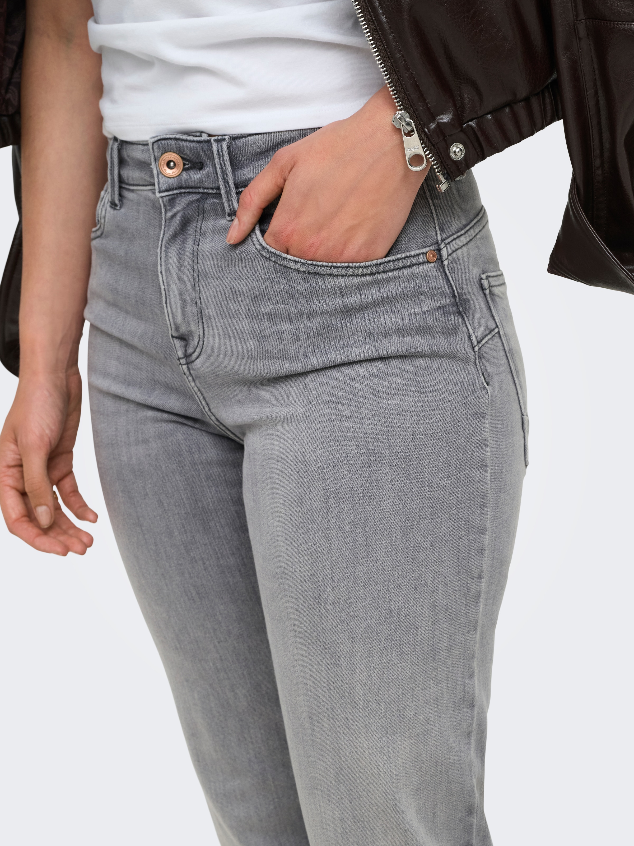 ONLY Slim-fit-Jeans »ONLPOWER MW PUSH UP SLIM STRAIGHT DNM« Baumwollmischung, mid waist, slim fit