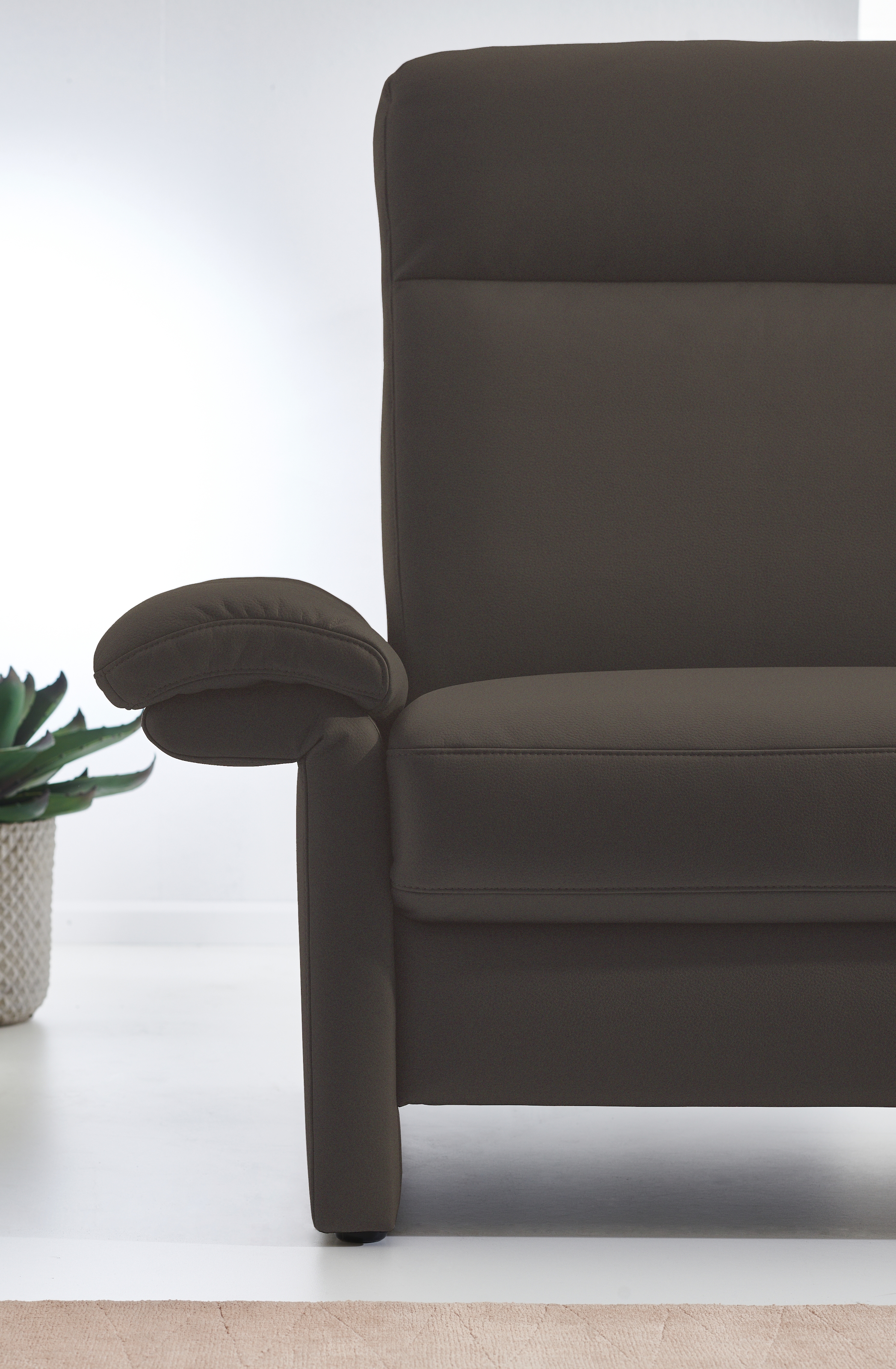 Places of Style 2,5-Sitzer »Senise, Breite 186 cm, Armteilverstellung, Federkern«, wahlweise auch mit Relaxfunktion auf beiden Seiten
