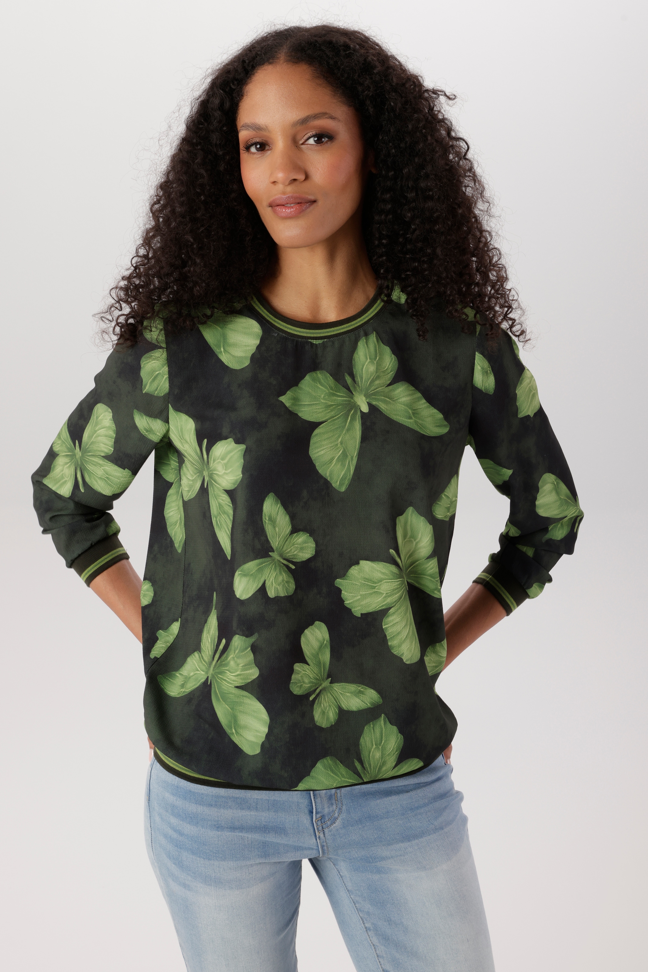 Aniston SELECTED Shirtbluse mit gestreiften Bündchen und Schmetterlingen allover - NEUE KOLLEKTION